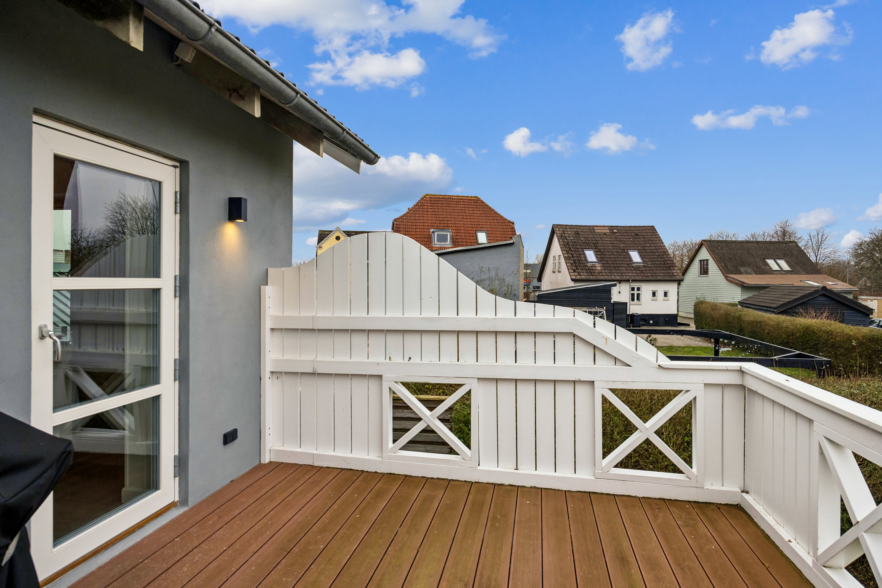 Fremhævet terrasse billede i fuldskærmstilstand. Billede af Venøvej 1, 9400 Nørresundby