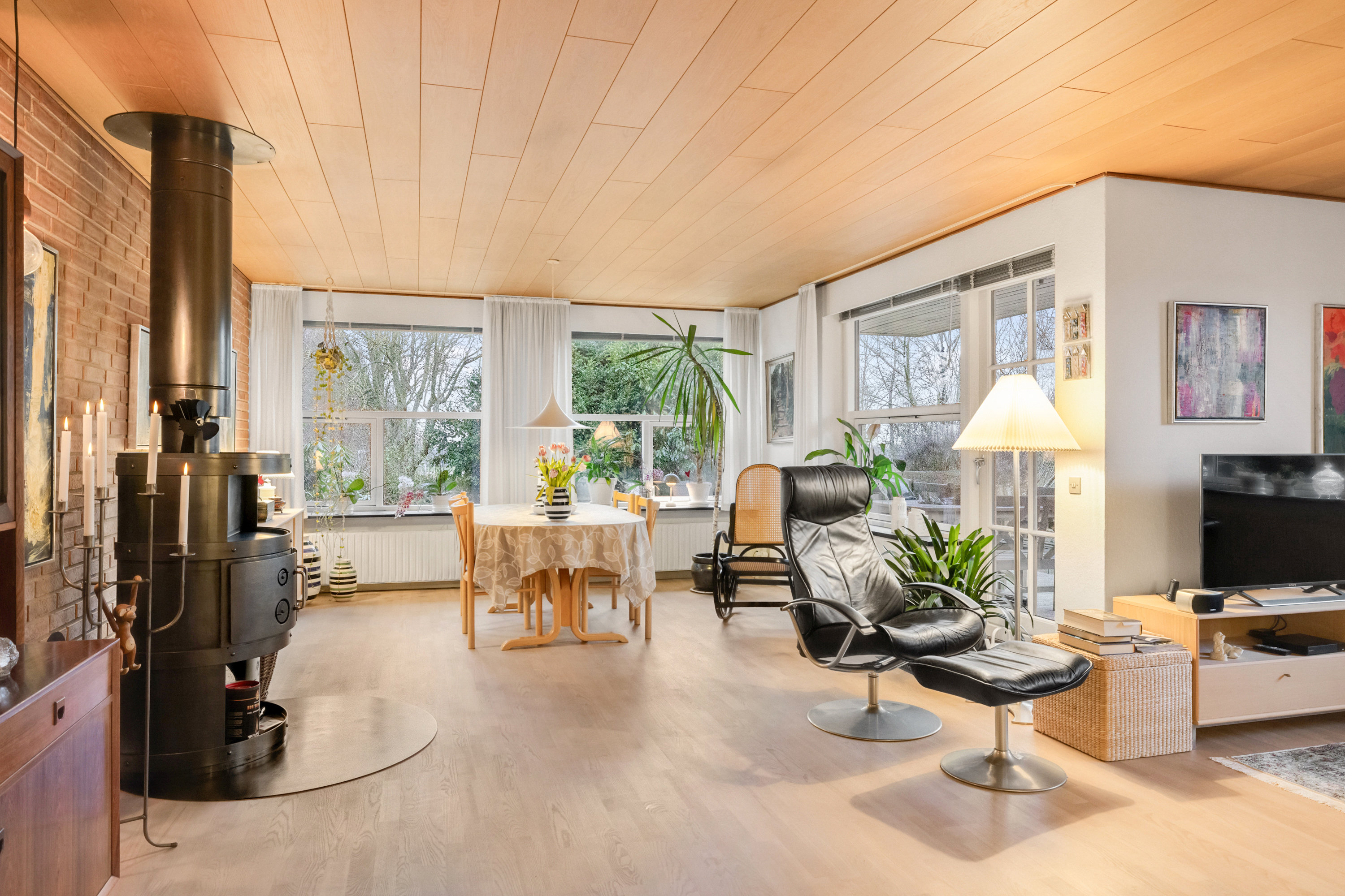 Fremhævet  billede i fuldskærmstilstand. Billede af Solbærvej 9, 8471 Sabro