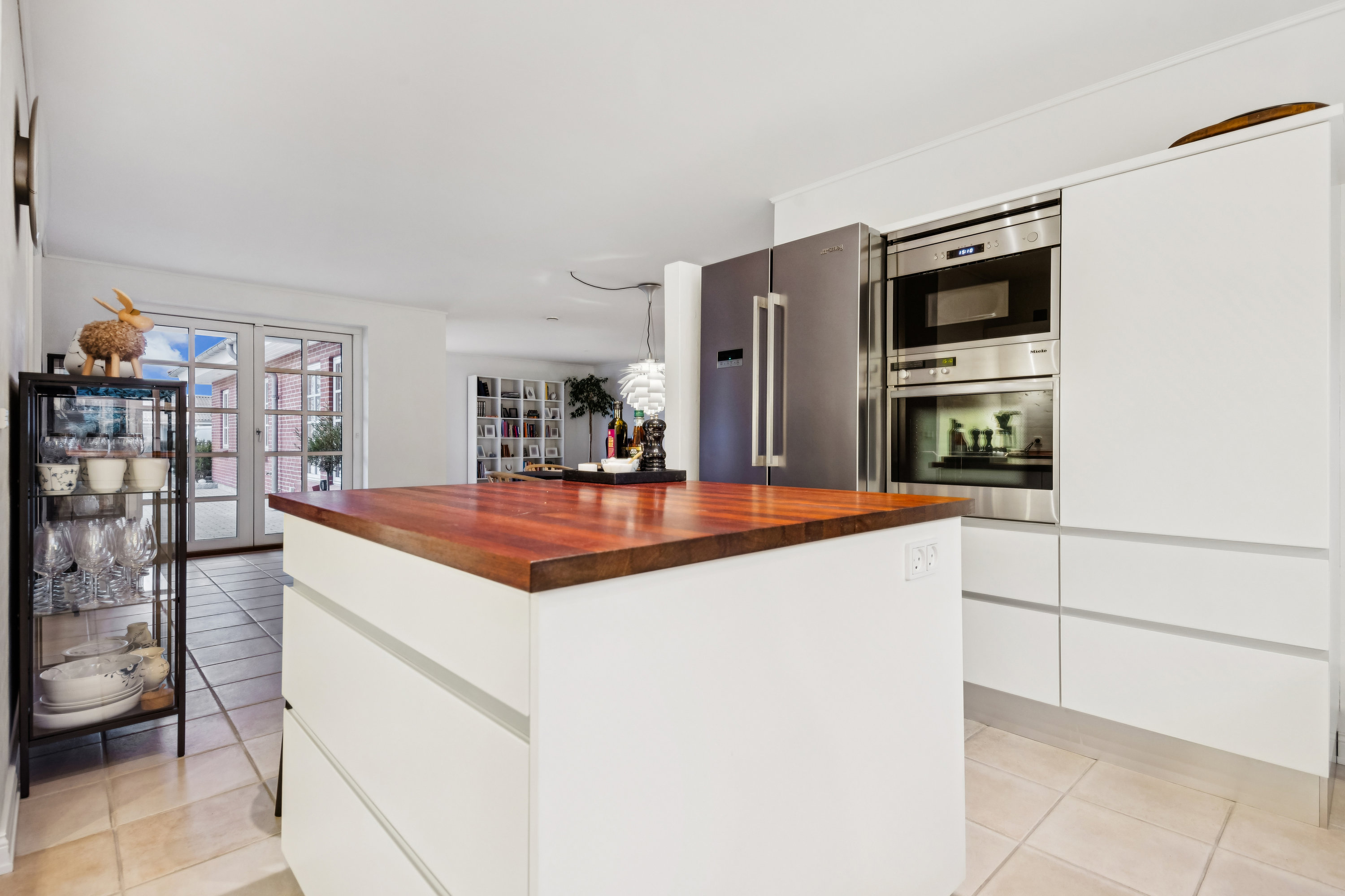 Fremhævet køkken billede i fuldskærmstilstand. Billede af Granvej 3, 9320 Hjallerup