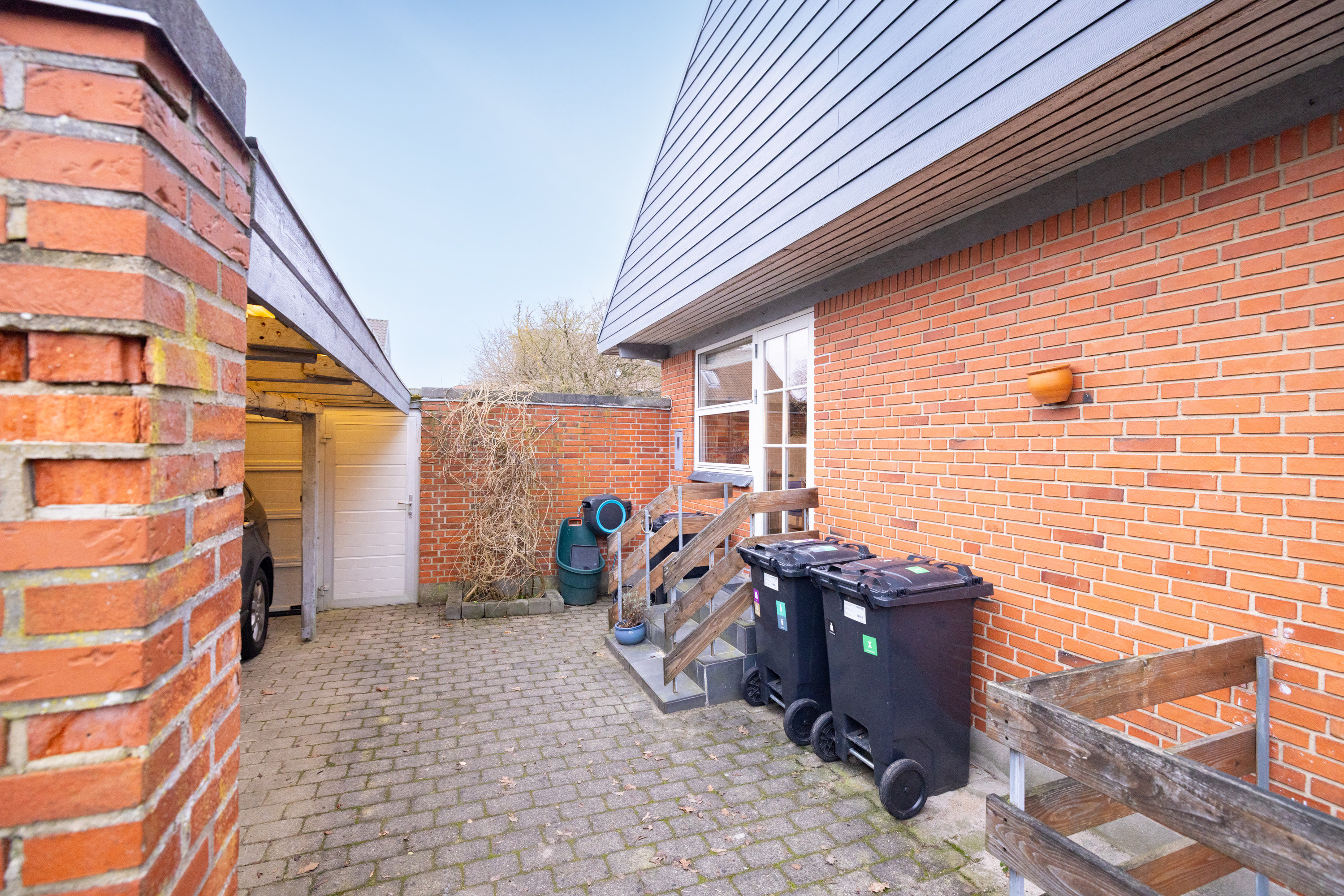 Fremhævet  billede i fuldskærmstilstand. Billede af Solbærvej 9, 8471 Sabro