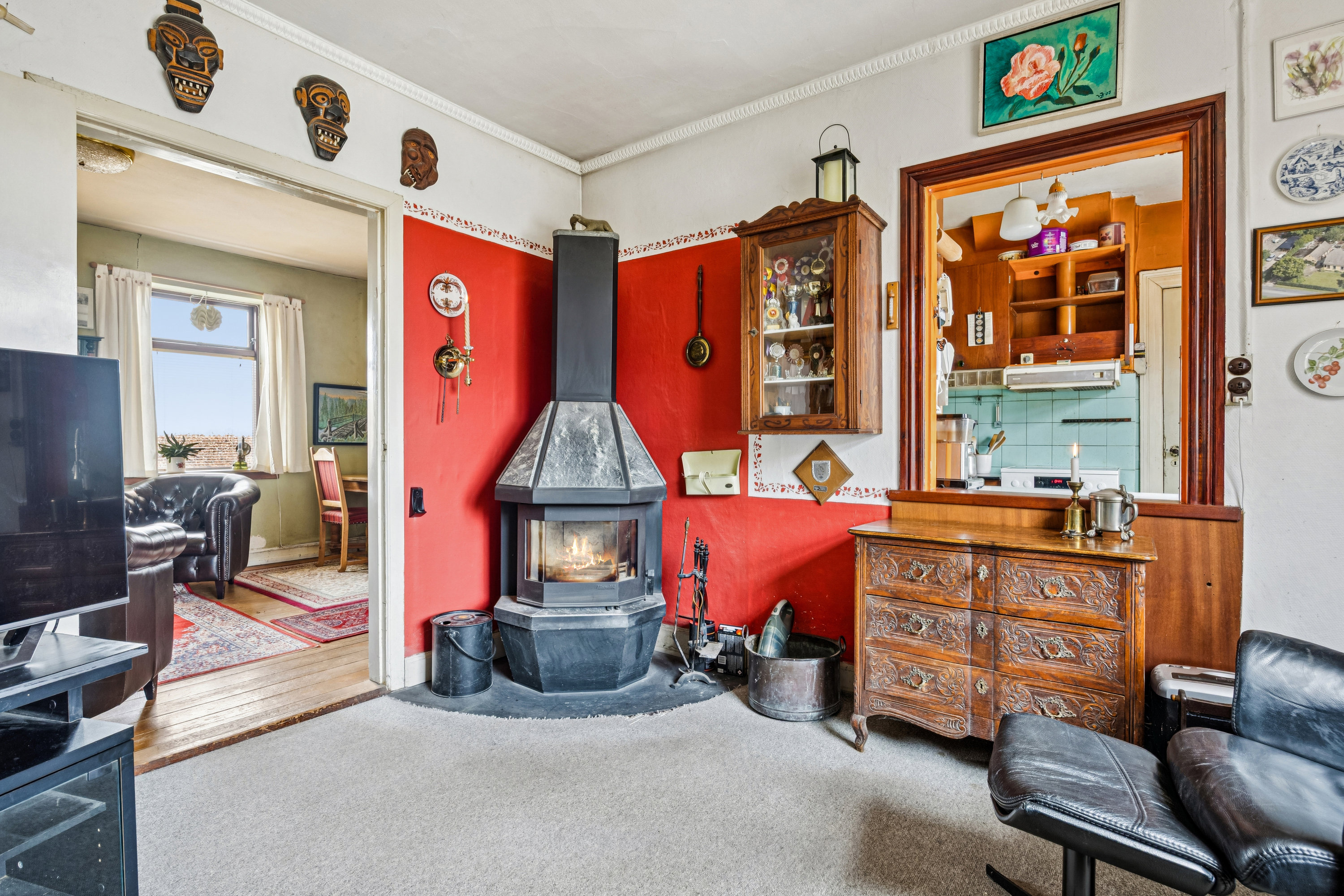 Fremhævet stue billede i fuldskærmstilstand. Billede af Skovkildevej 34, Skrosbjerg, 4682 Tureby