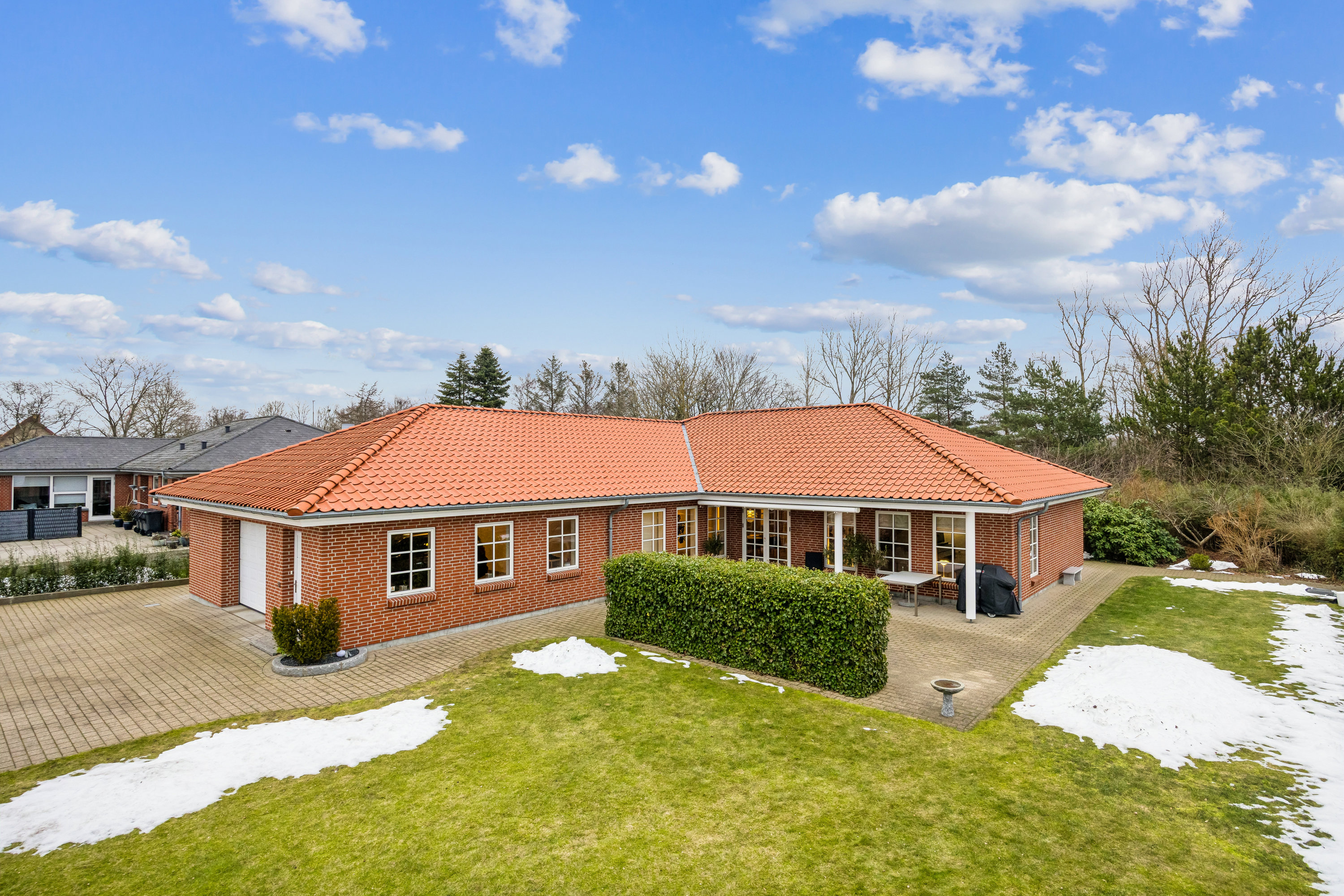 Villa: Ejendommen på Granvej 3, 9320 Hjallerup