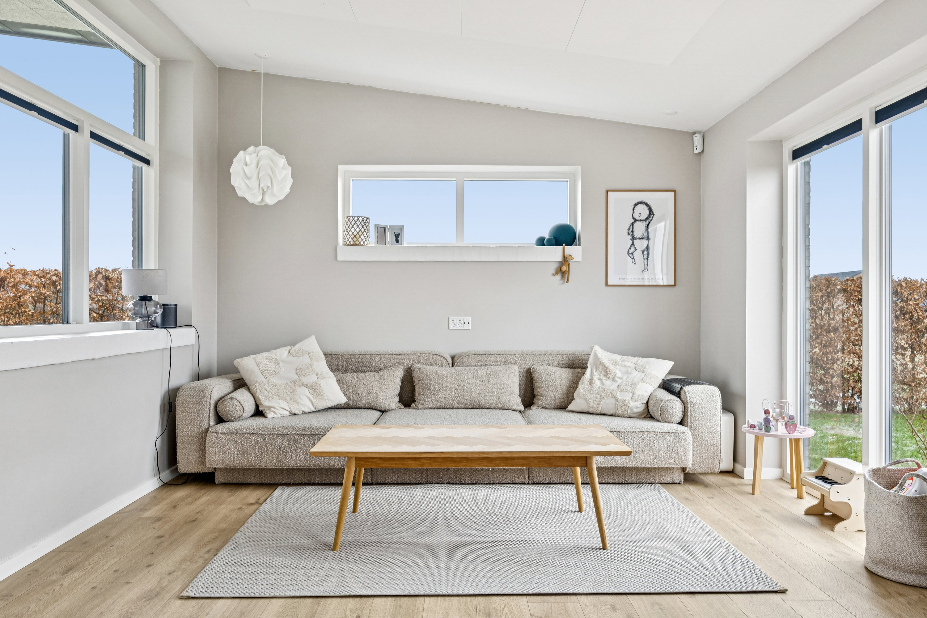 Fremhævet stue billede i fuldskærmstilstand. Billede af Vandstjernevej 14, Benløse, 4100 Ringsted