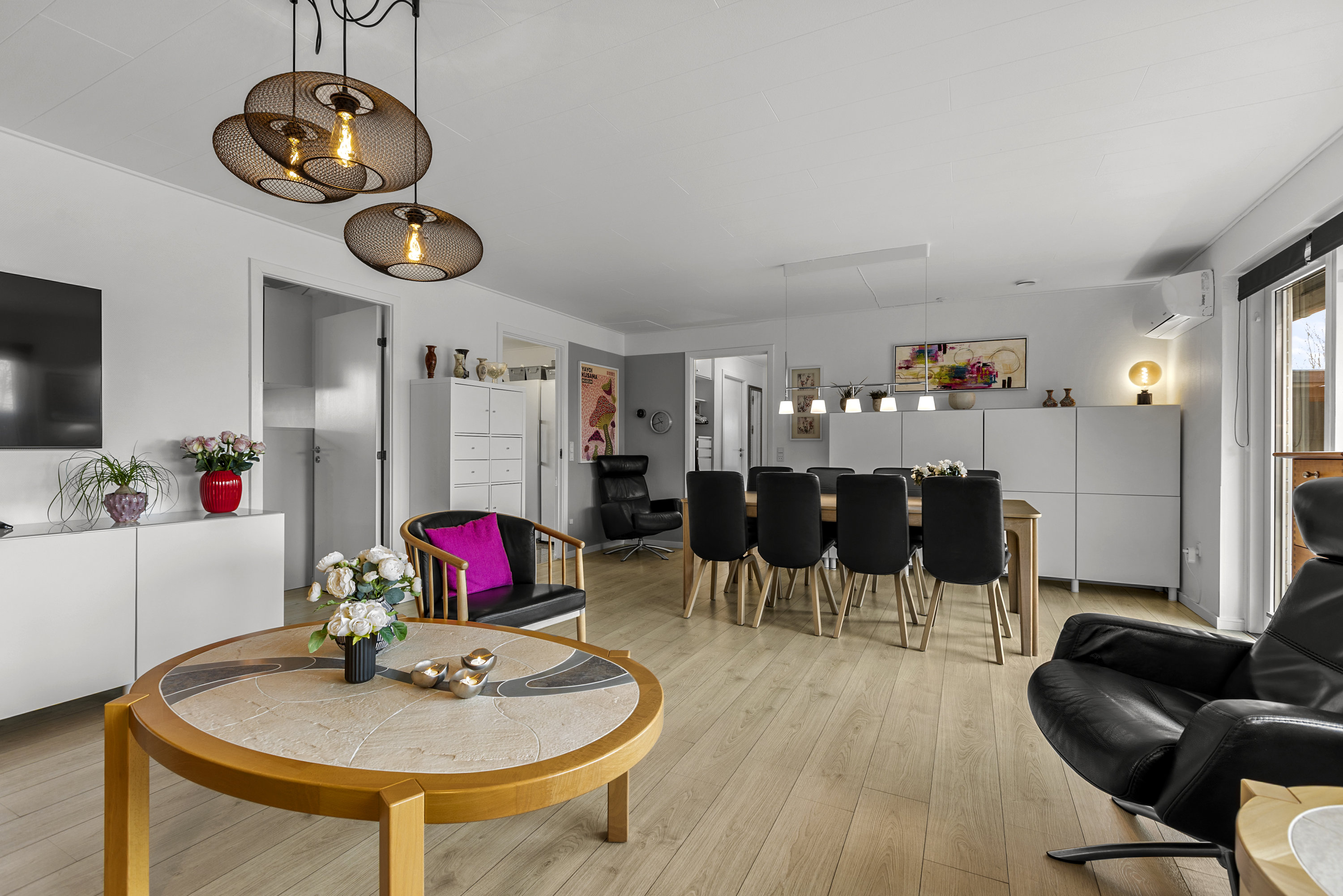 Fremhævet stue billede i fuldskærmstilstand. Billede af Møllegårdsvej 123A, 4295 Stenlille