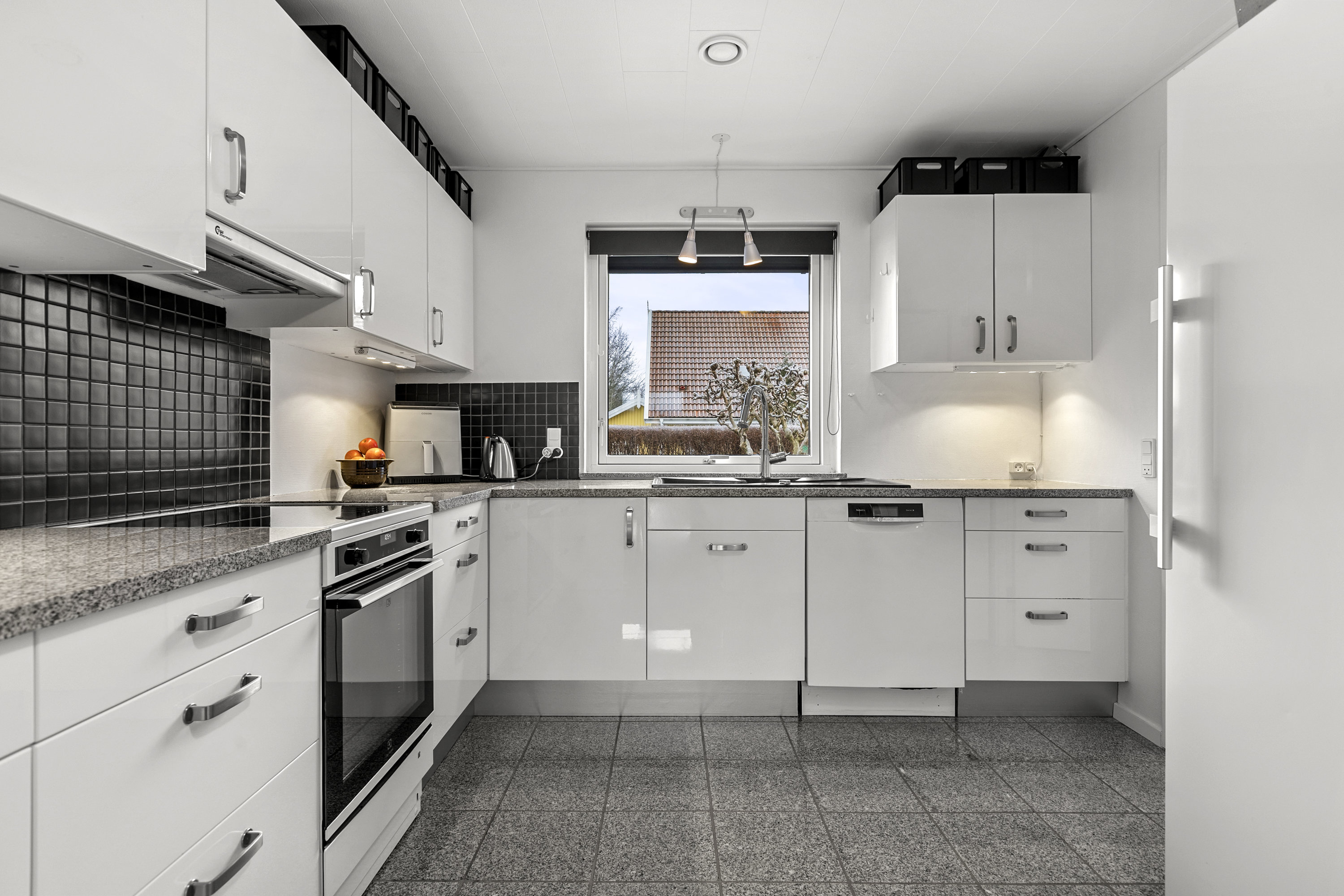 Fremhævet køkken billede i fuldskærmstilstand. Billede af Møllegårdsvej 123A, 4295 Stenlille