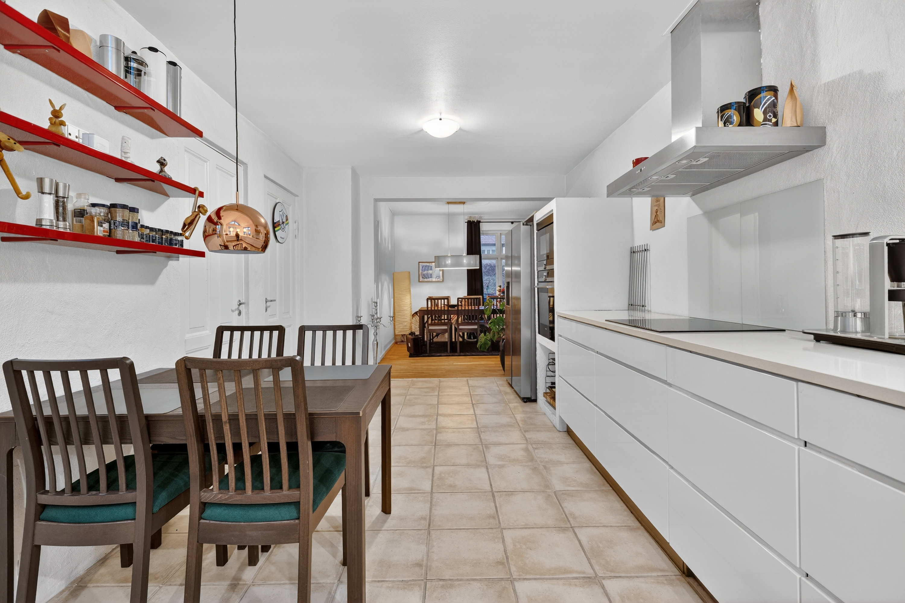 Fremhævet køkken billede i fuldskærmstilstand. Billede af Rendebæksvej 29, Smørumnedre, 2765 Smørum