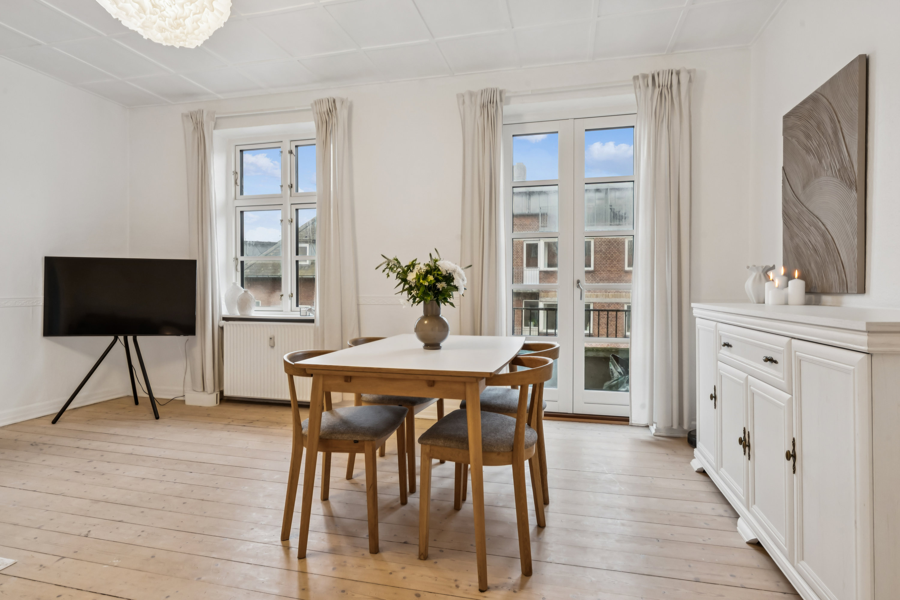 Fremhævet alrum billede i fuldskærmstilstand. Billede af Vesterbro 92, 3., 9000 Aalborg