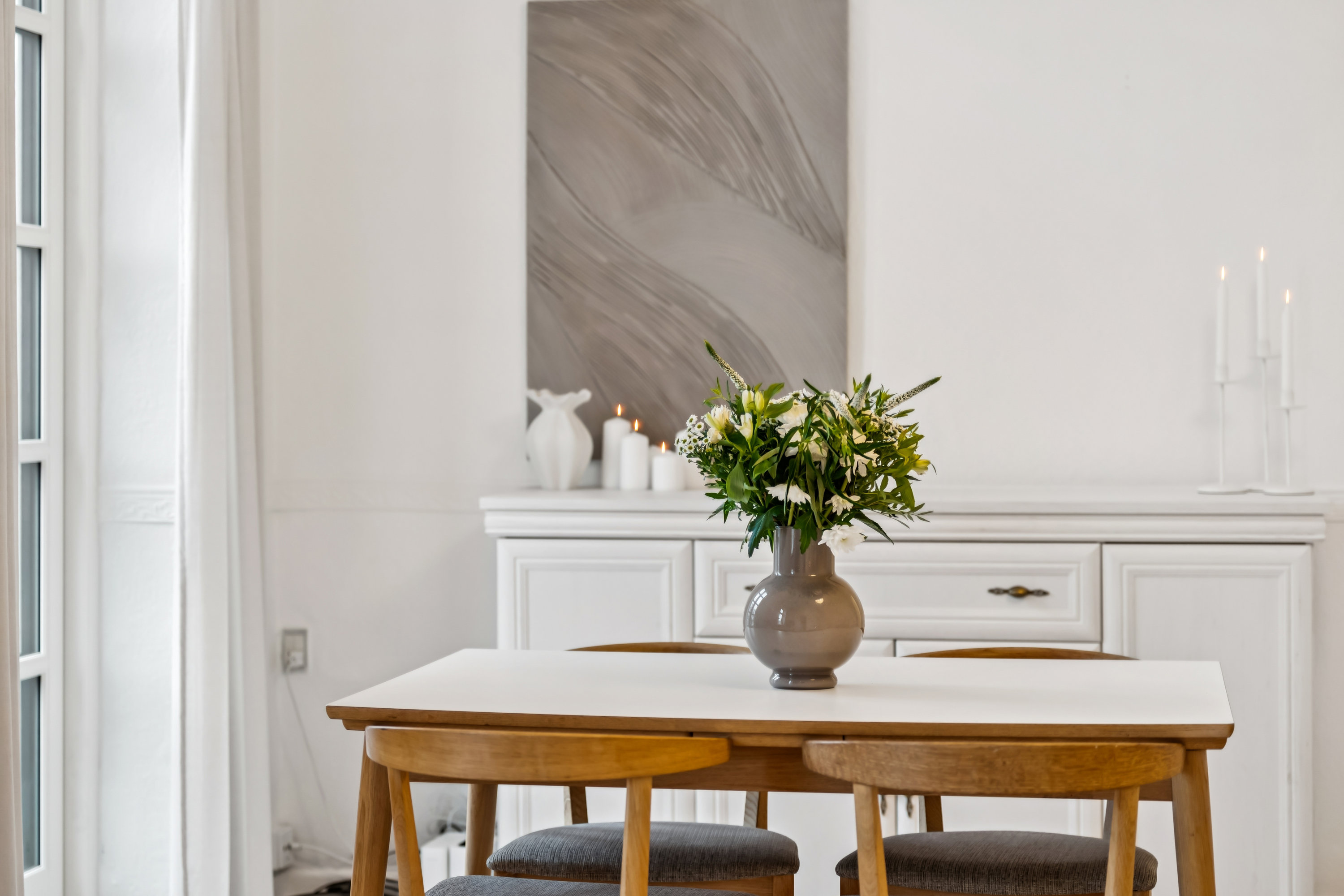 Fremhævet stue billede i fuldskærmstilstand. Billede af Vesterbro 92, 3., 9000 Aalborg