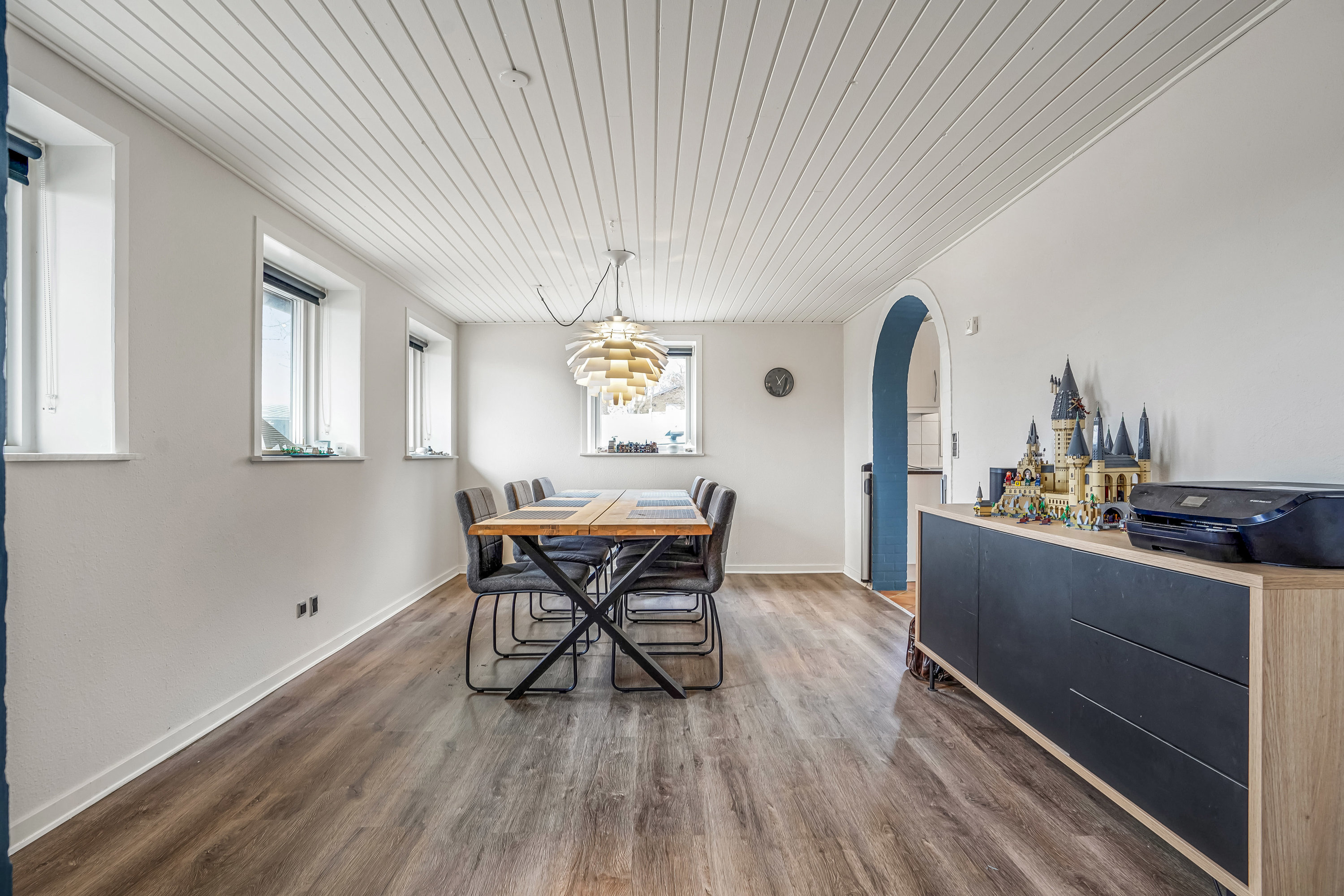 Fremhævet stue billede i fuldskærmstilstand. Billede af Bredgade 95, 7250 Hejnsvig