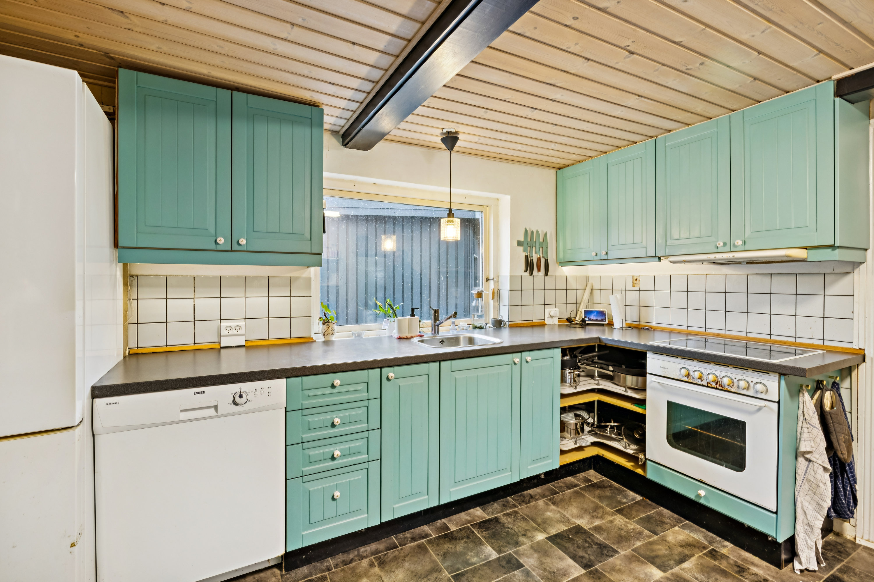 Miniaturebillede 2: køkken. Billede af Slotsvej 54, Karlby, 8543 Hornslet