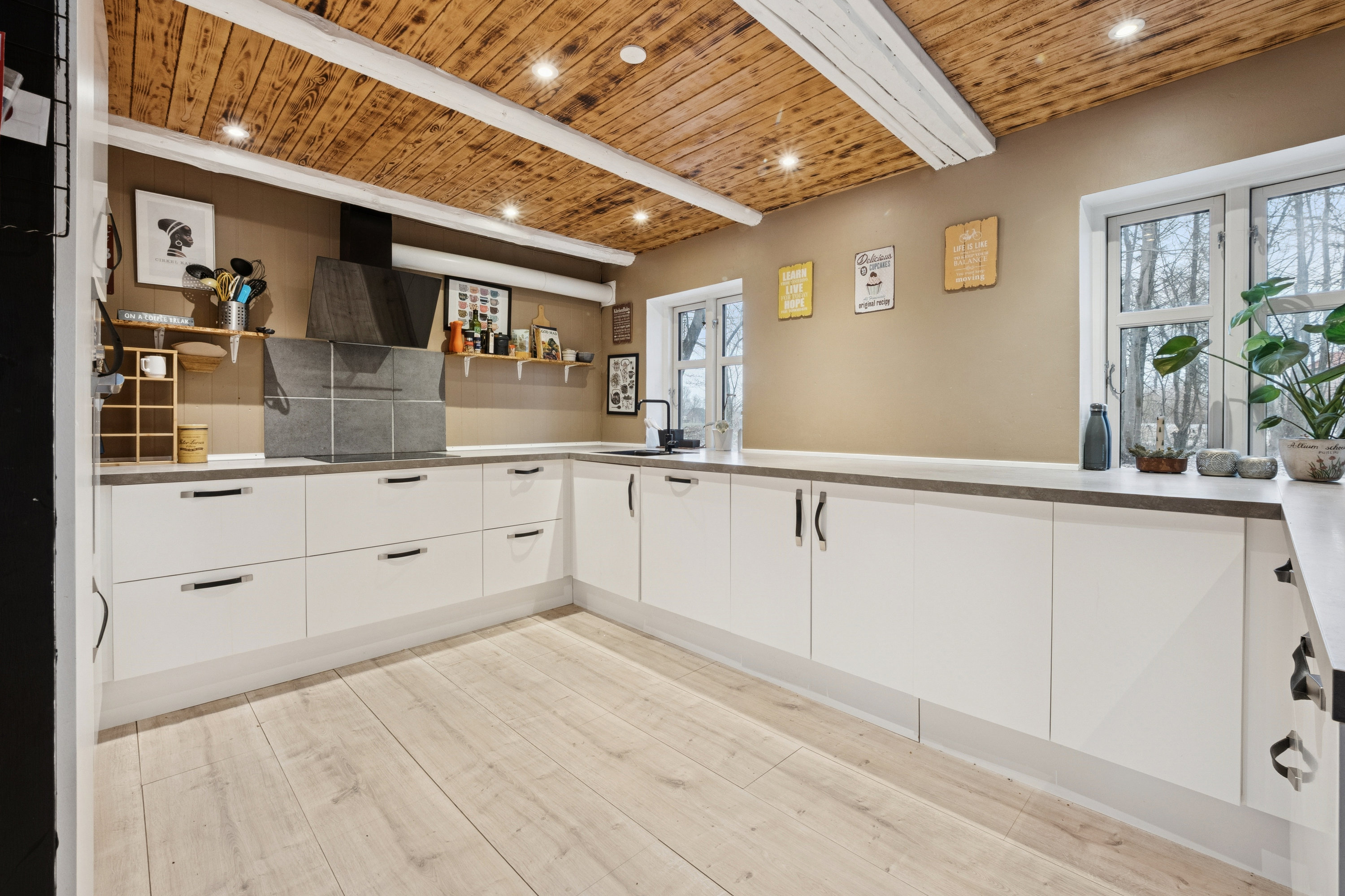 Fremhævet køkken billede i fuldskærmstilstand. Billede af Sødalvej 12, Rødding, 8830 Tjele