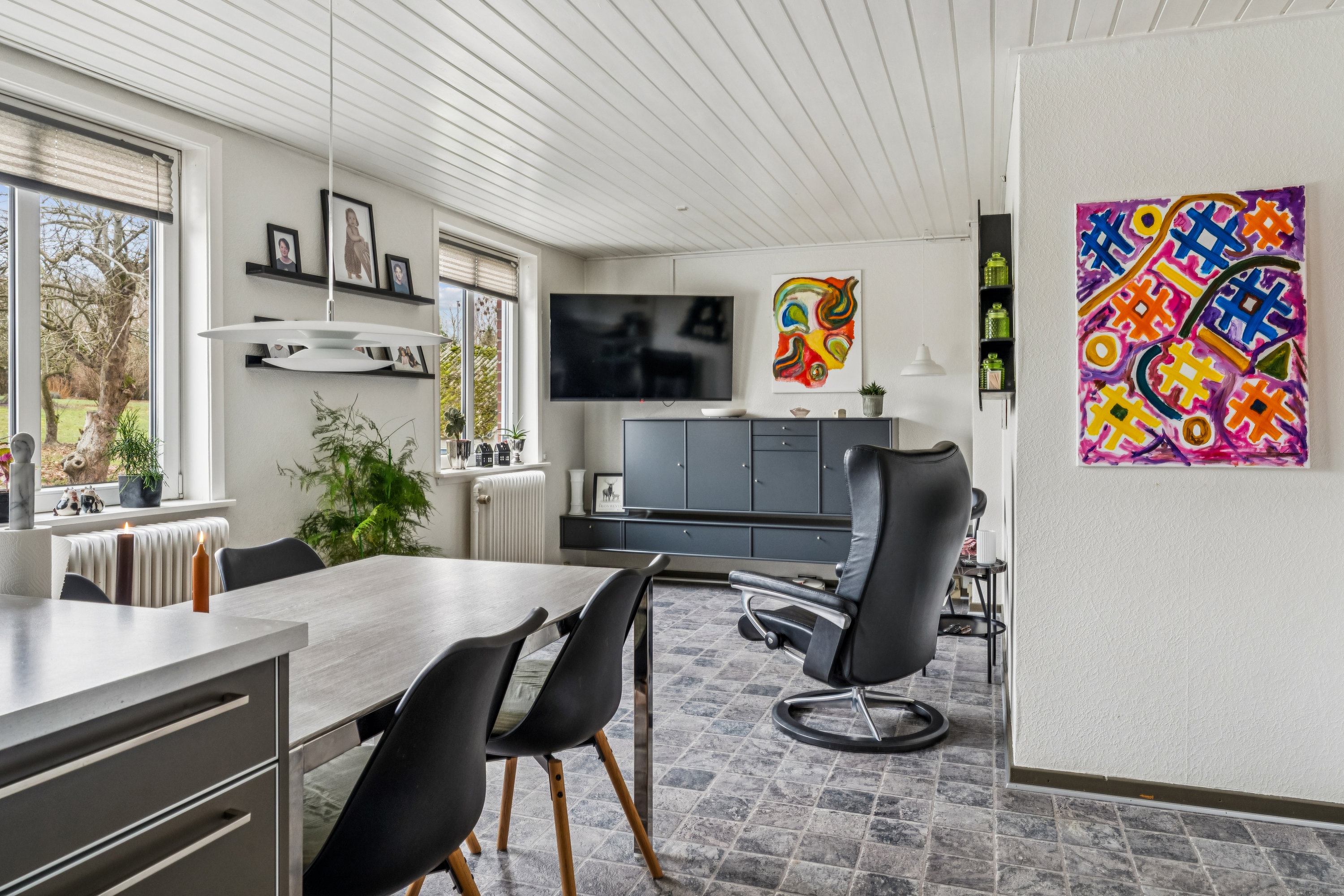 Fremhævet stue billede i fuldskærmstilstand. Billede af Nymøllevej 35, Barmer, 9240 Nibe