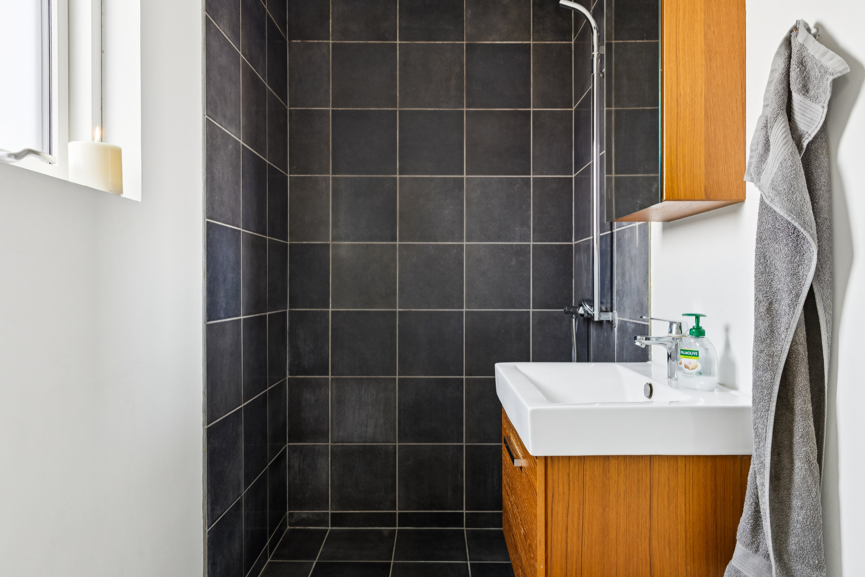 Fremhævet badeværelse billede i fuldskærmstilstand. Billede af Ved Grotten 12, 5610 Assens