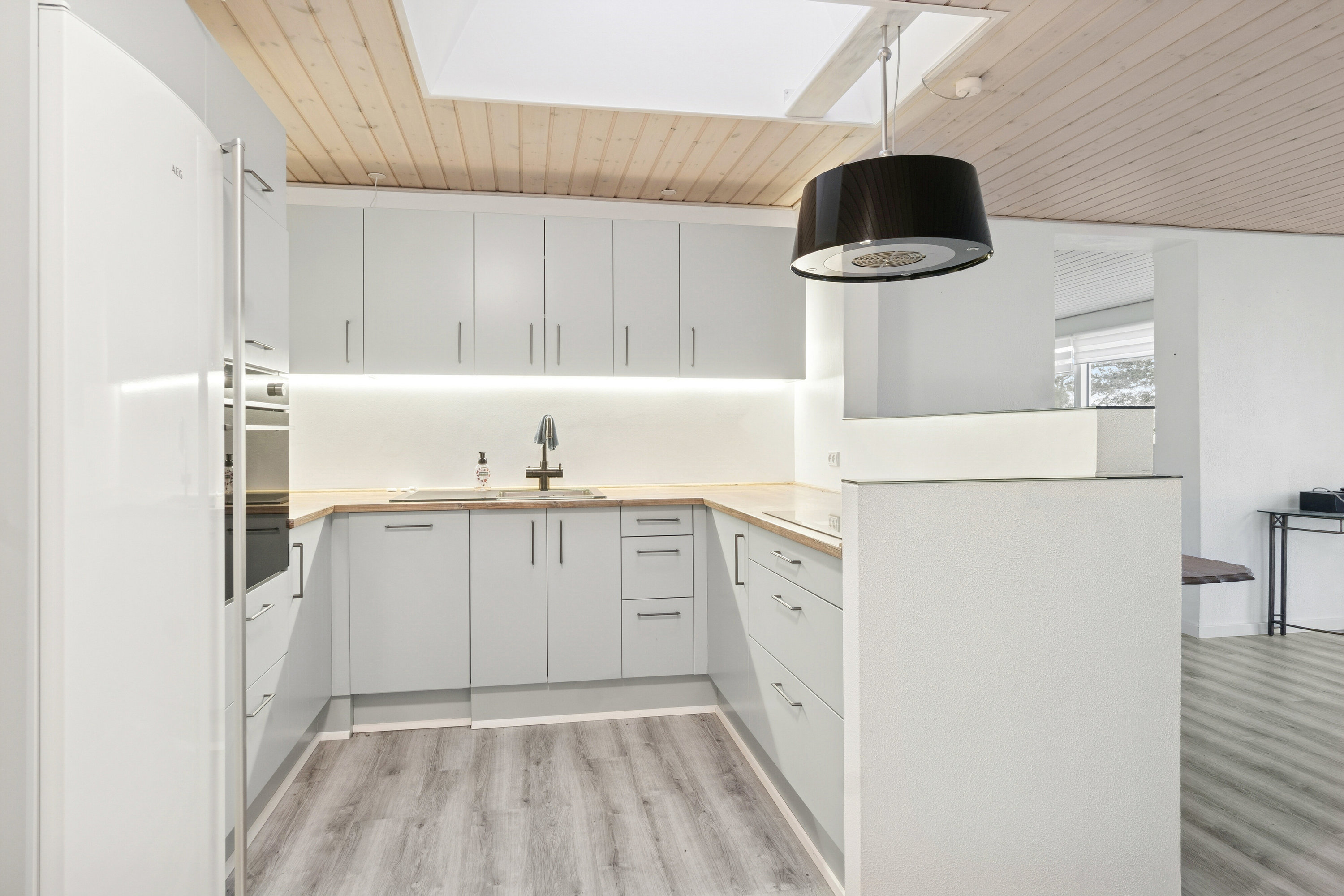 Fremhævet køkken billede i fuldskærmstilstand. Billede af Sydvej 5B, 4400 Kalundborg