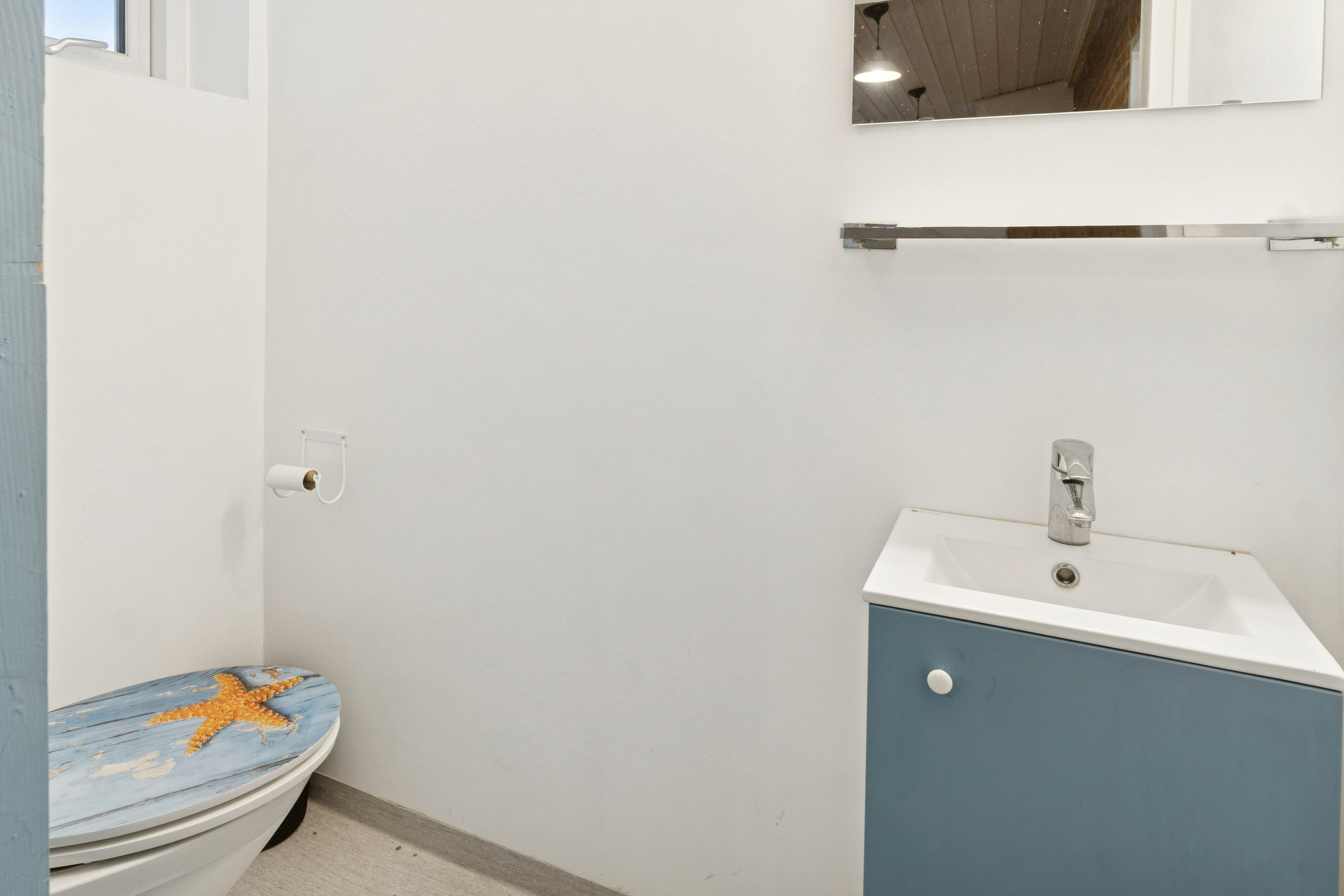 Fremhævet toilet billede i fuldskærmstilstand. Billede af Sydvej 5B, 4400 Kalundborg