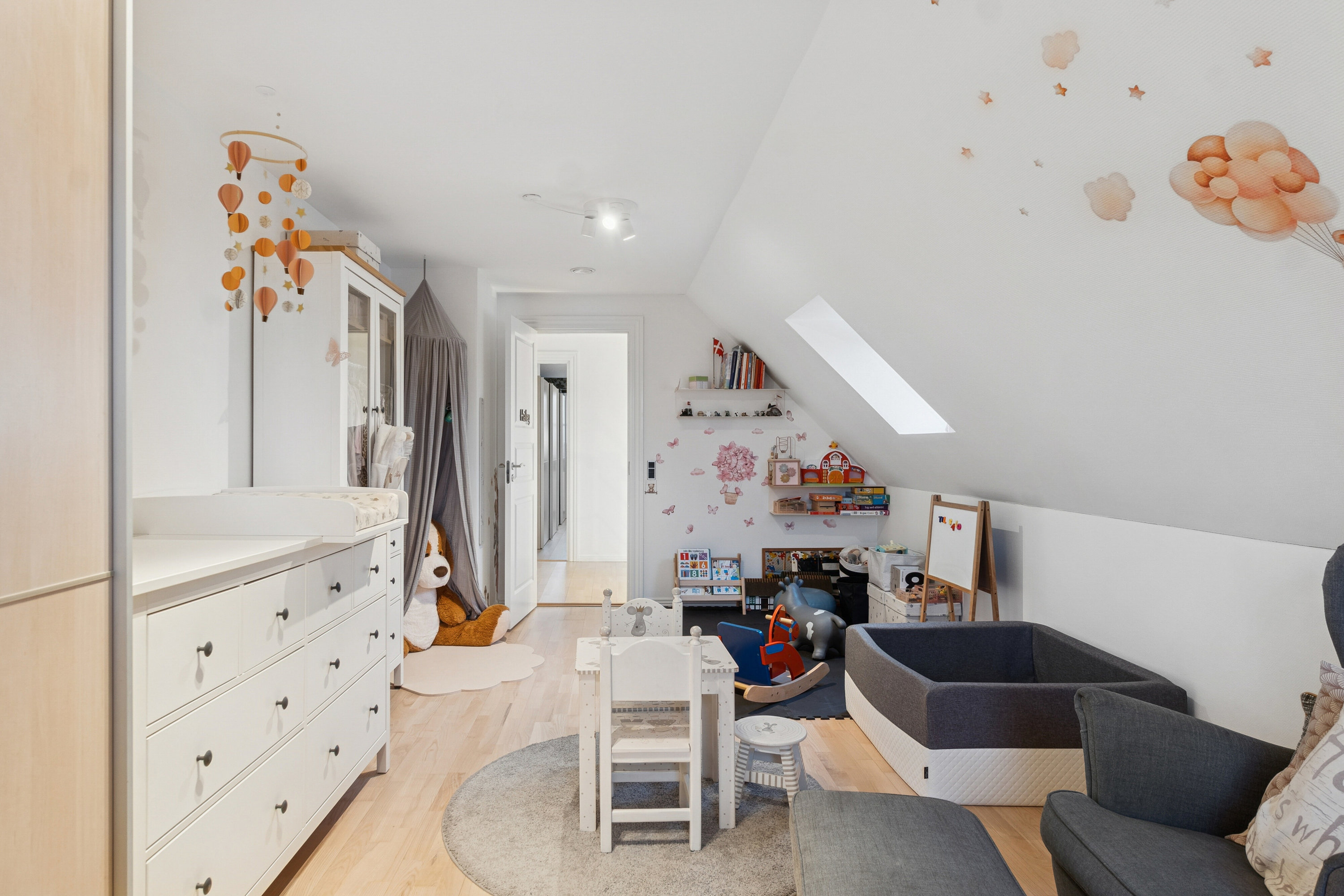 Fremhævet børneværelse billede i fuldskærmstilstand. Billede af Egebjergvej 104, Sørbymagle, 4200 Slagelse