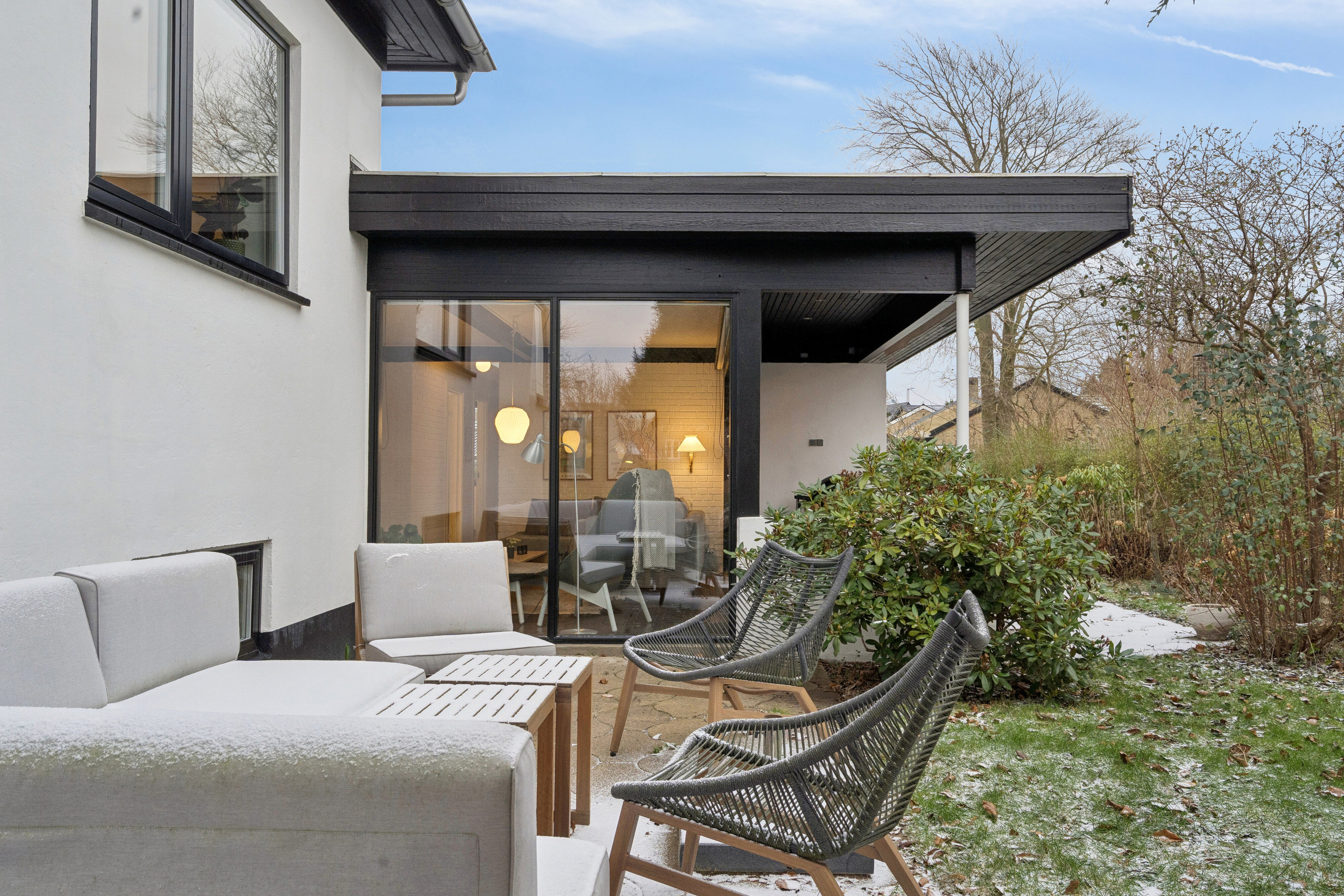 Fremhævet terrasse billede i fuldskærmstilstand. Billede af Thornbæks Allé 22, 8270 Højbjerg