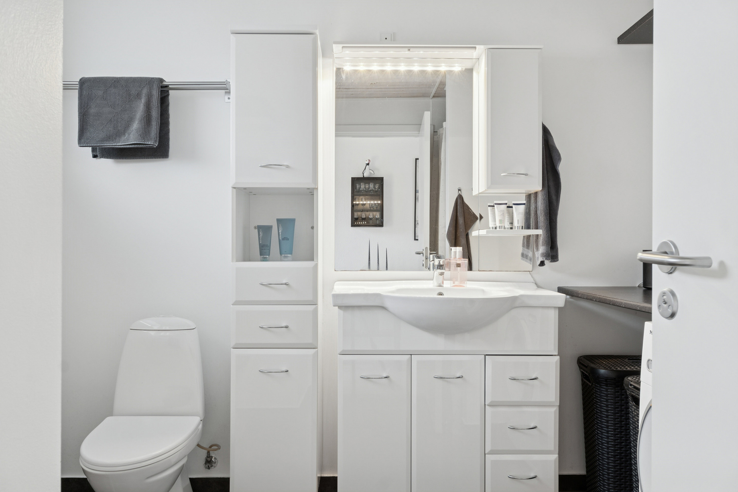 Fremhævet badeværelse billede i fuldskærmstilstand. Billede af Mosevænget 6, 6330 Padborg