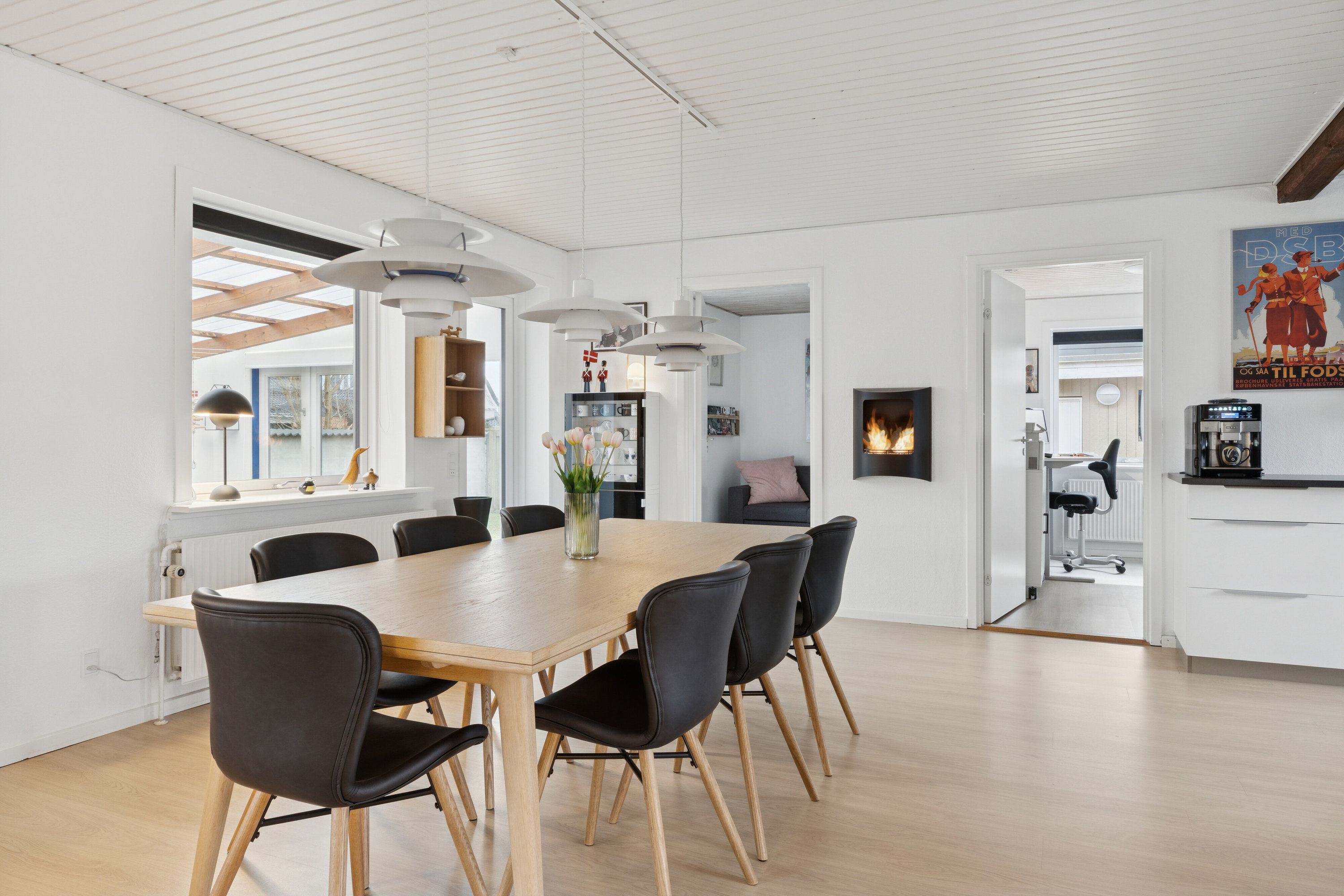 Fremhævet spisestue billede i fuldskærmstilstand. Billede af Mosevænget 6, 6330 Padborg