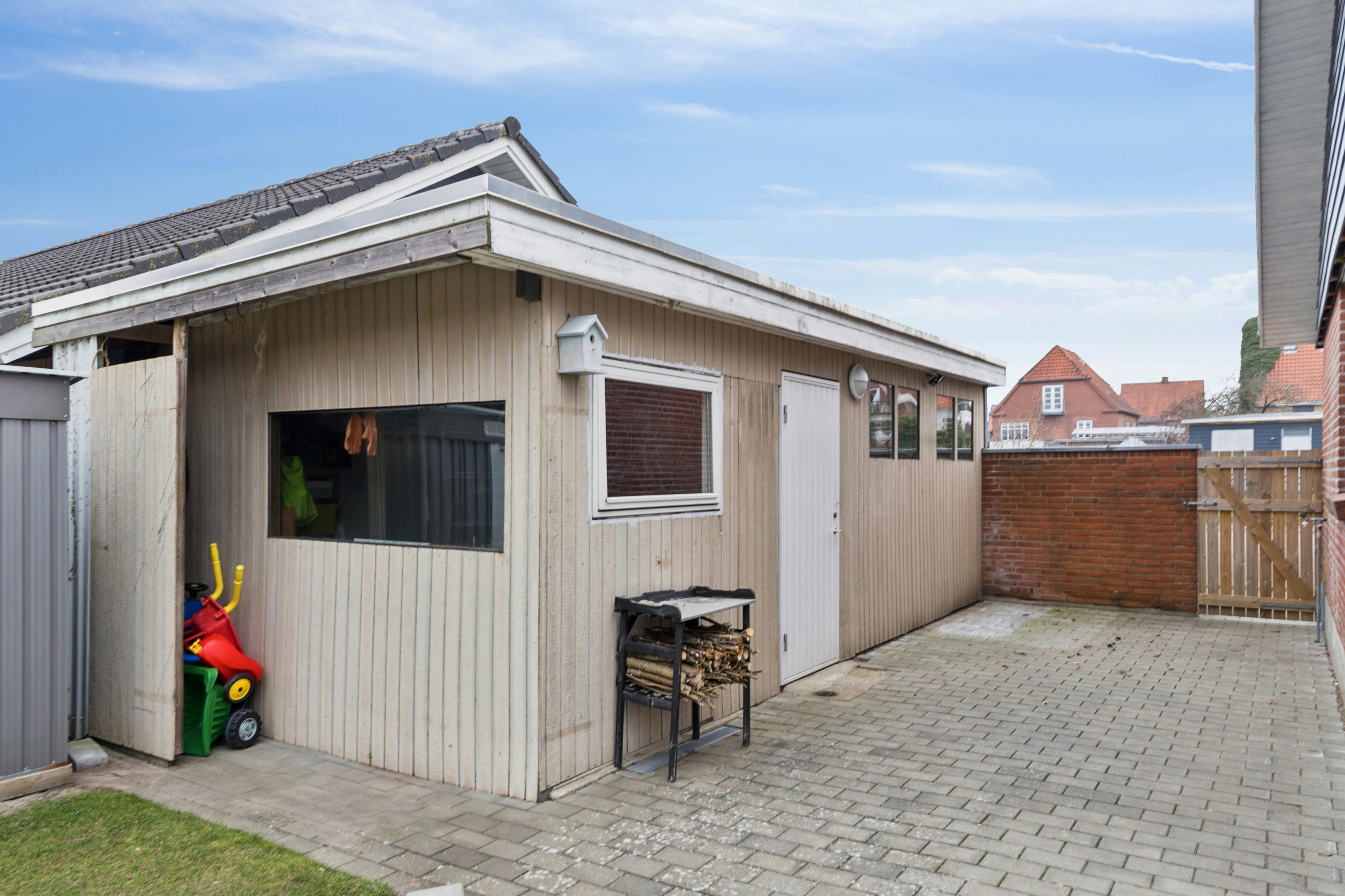 Fremhævet udendørs billede i fuldskærmstilstand. Billede af Mosevænget 6, 6330 Padborg