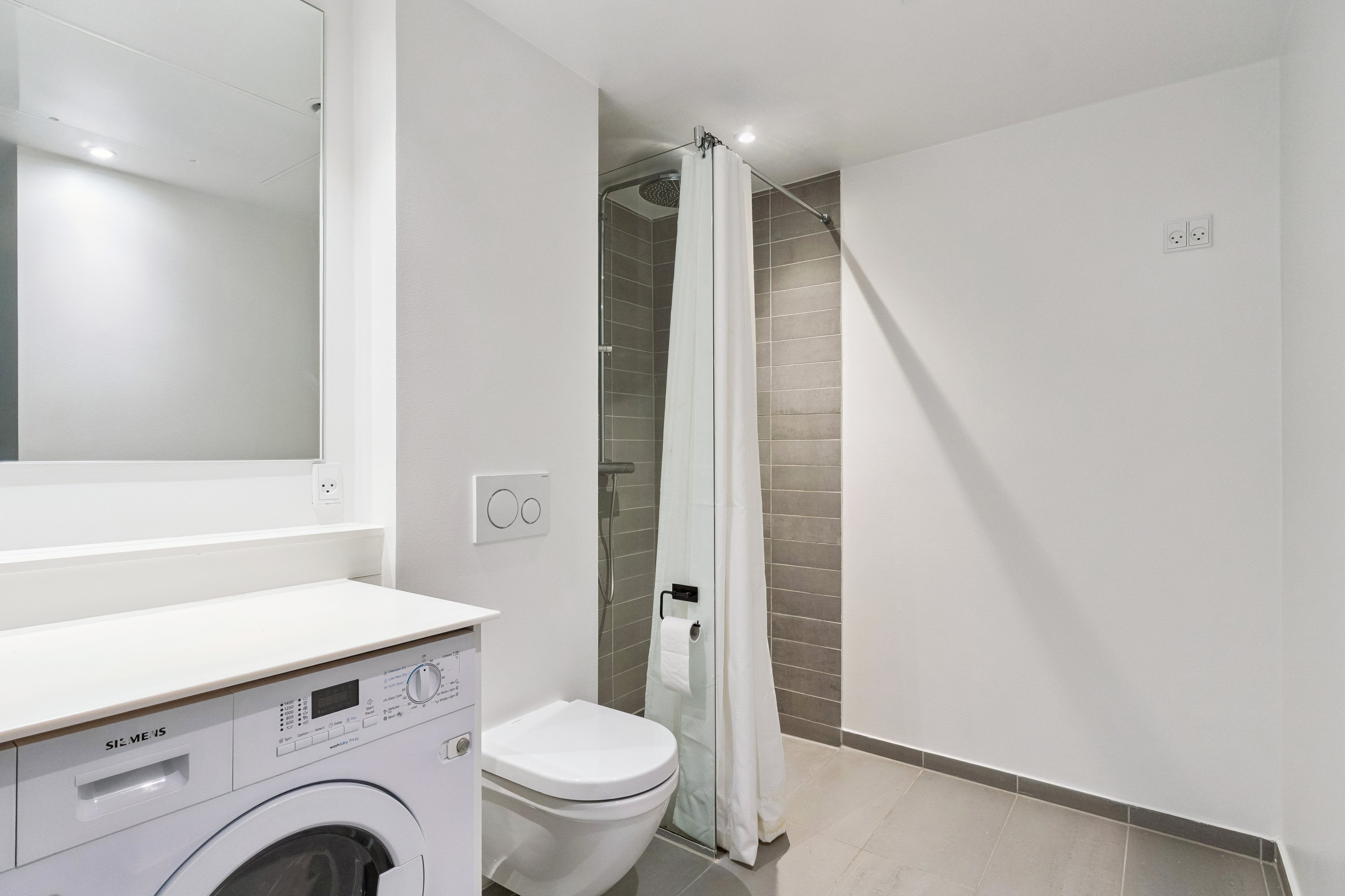 Fremhævet badeværelse billede i fuldskærmstilstand. Billede af Billedvej 6, 2. 2., 2150 Nordhavn