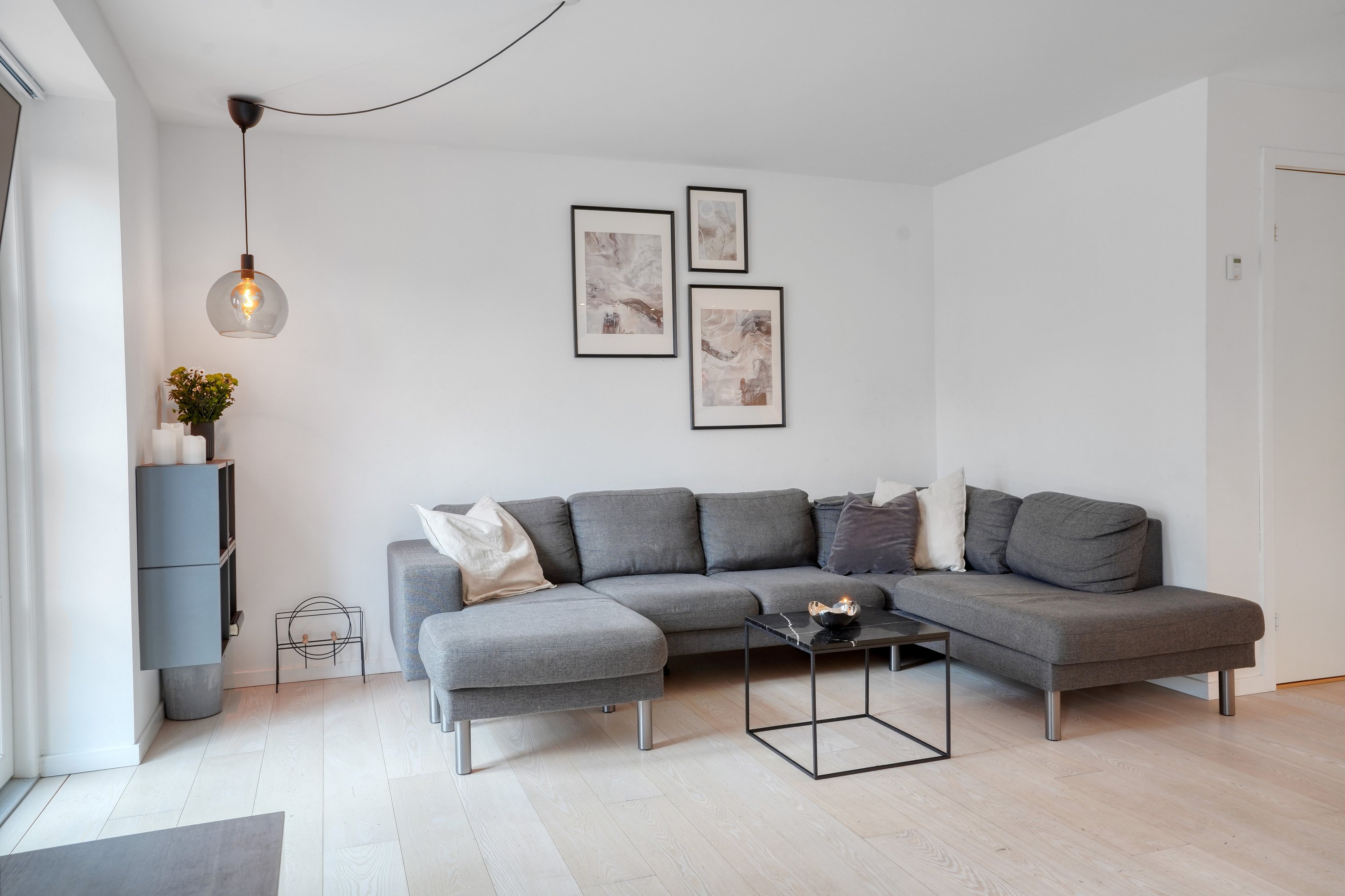 Fremhævet stue billede i fuldskærmstilstand. Billede af Asminderødgade 51B, 3480 Fredensborg