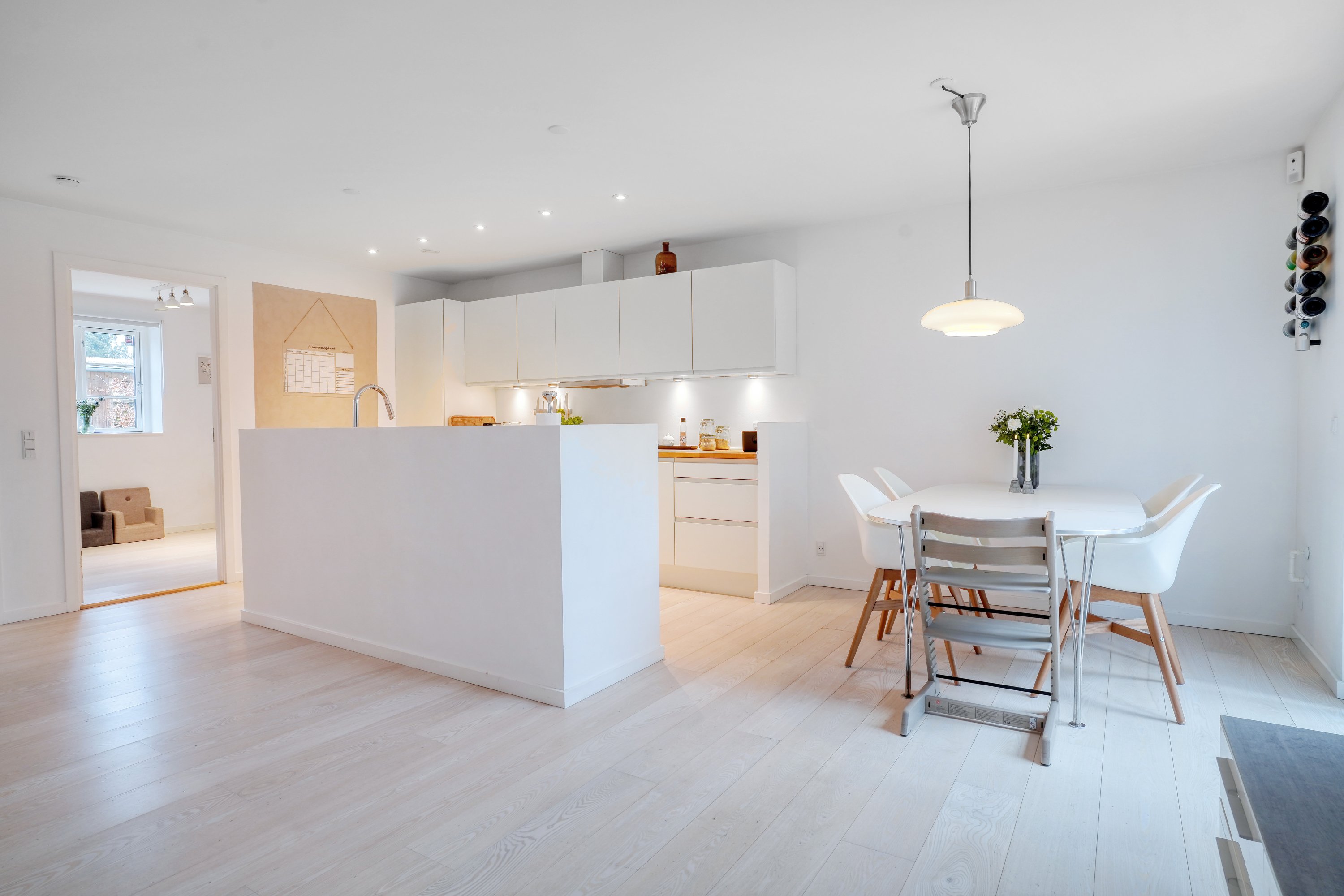 Fremhævet køkken billede i fuldskærmstilstand. Billede af Asminderødgade 51B, 3480 Fredensborg