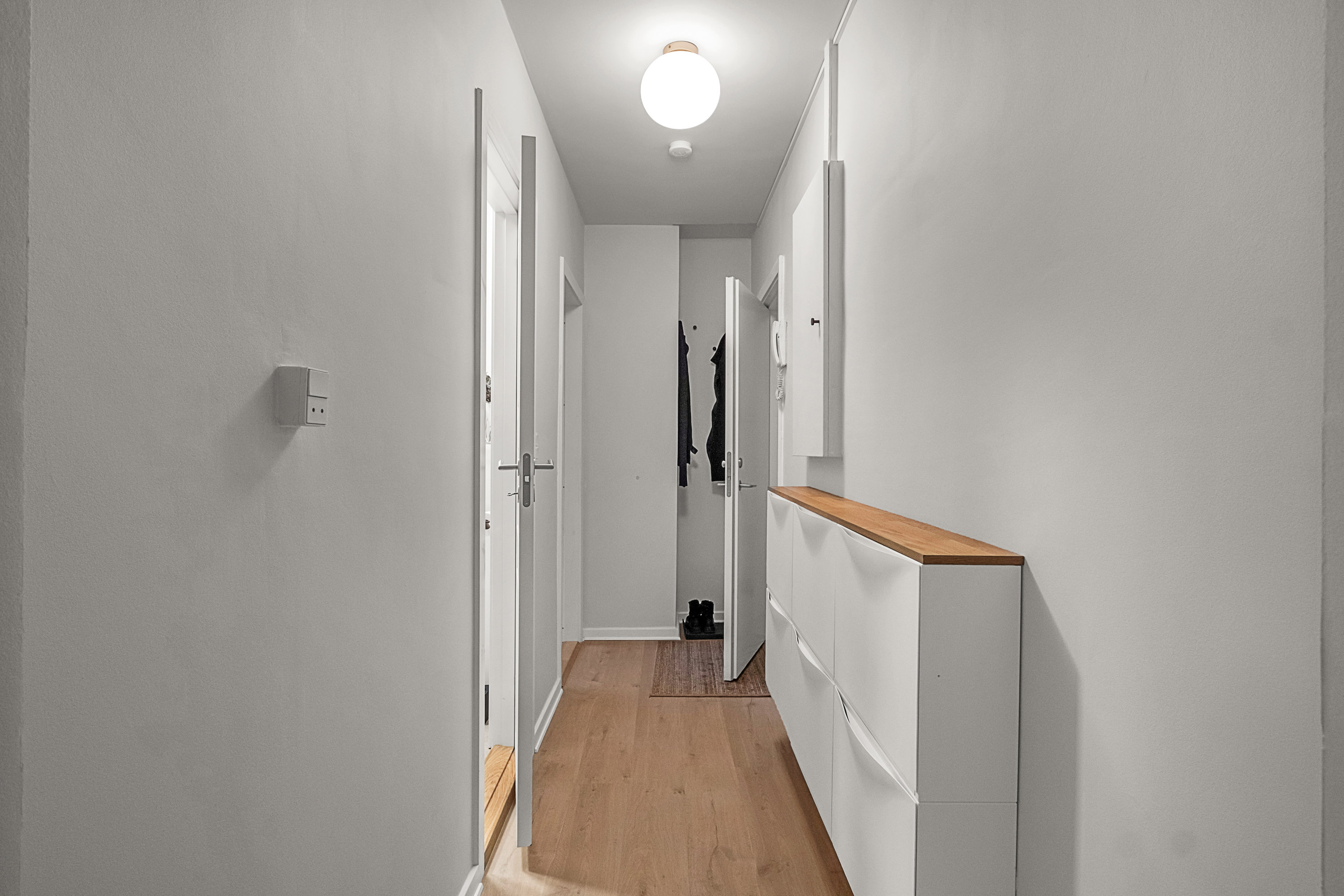 Fremhævet entré billede i fuldskærmstilstand. Billede af Skanderborgvej 92, 2. 2., 8000 Aarhus C