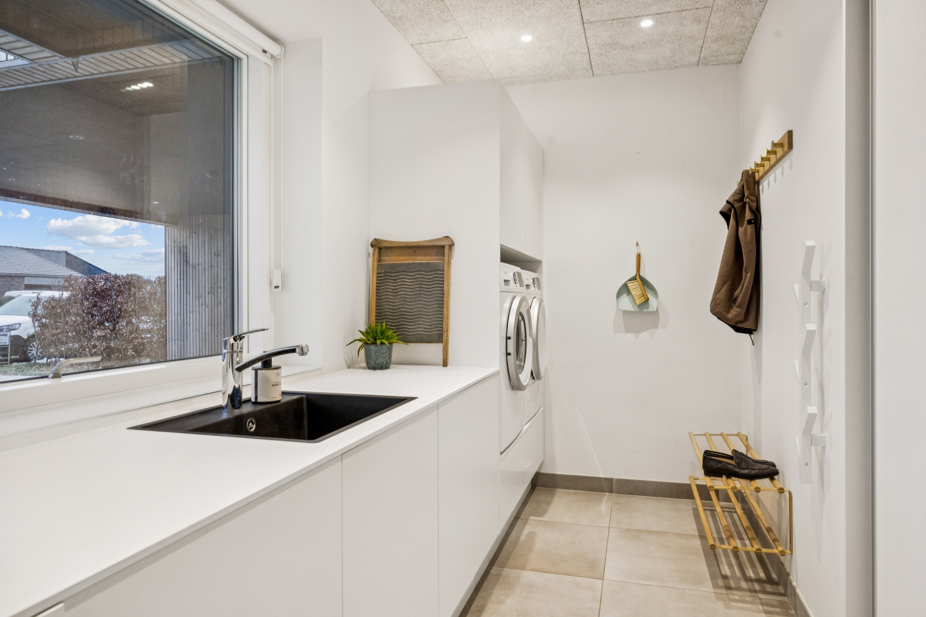 Fremhævet badeværelse billede i fuldskærmstilstand. Billede af Nicolajs Have 3, Nørhalne, 9430 Vadum