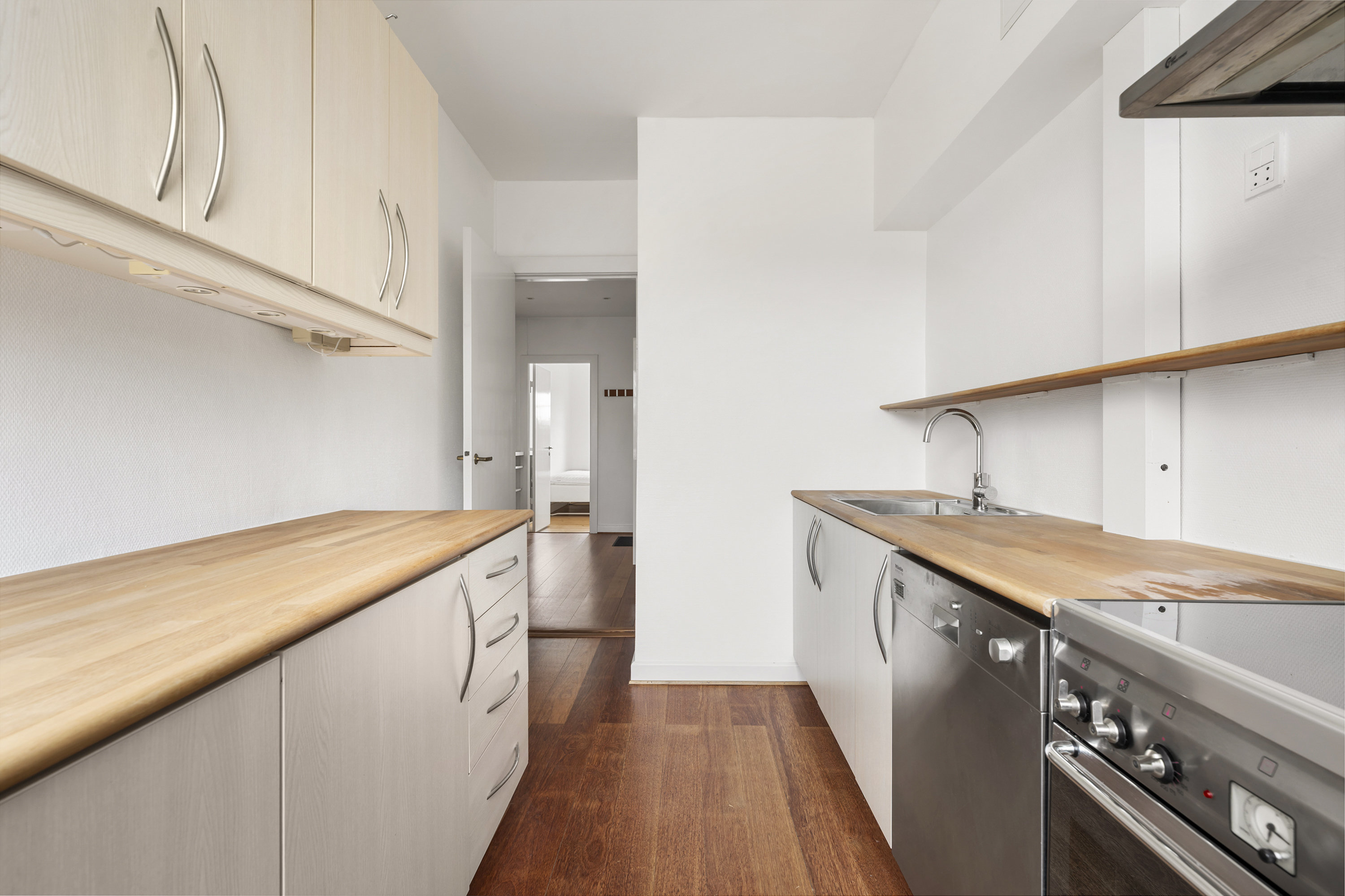 Fremhævet køkken billede i fuldskærmstilstand. Billede af Blidahpark 33, 2. th., 2900 Hellerup