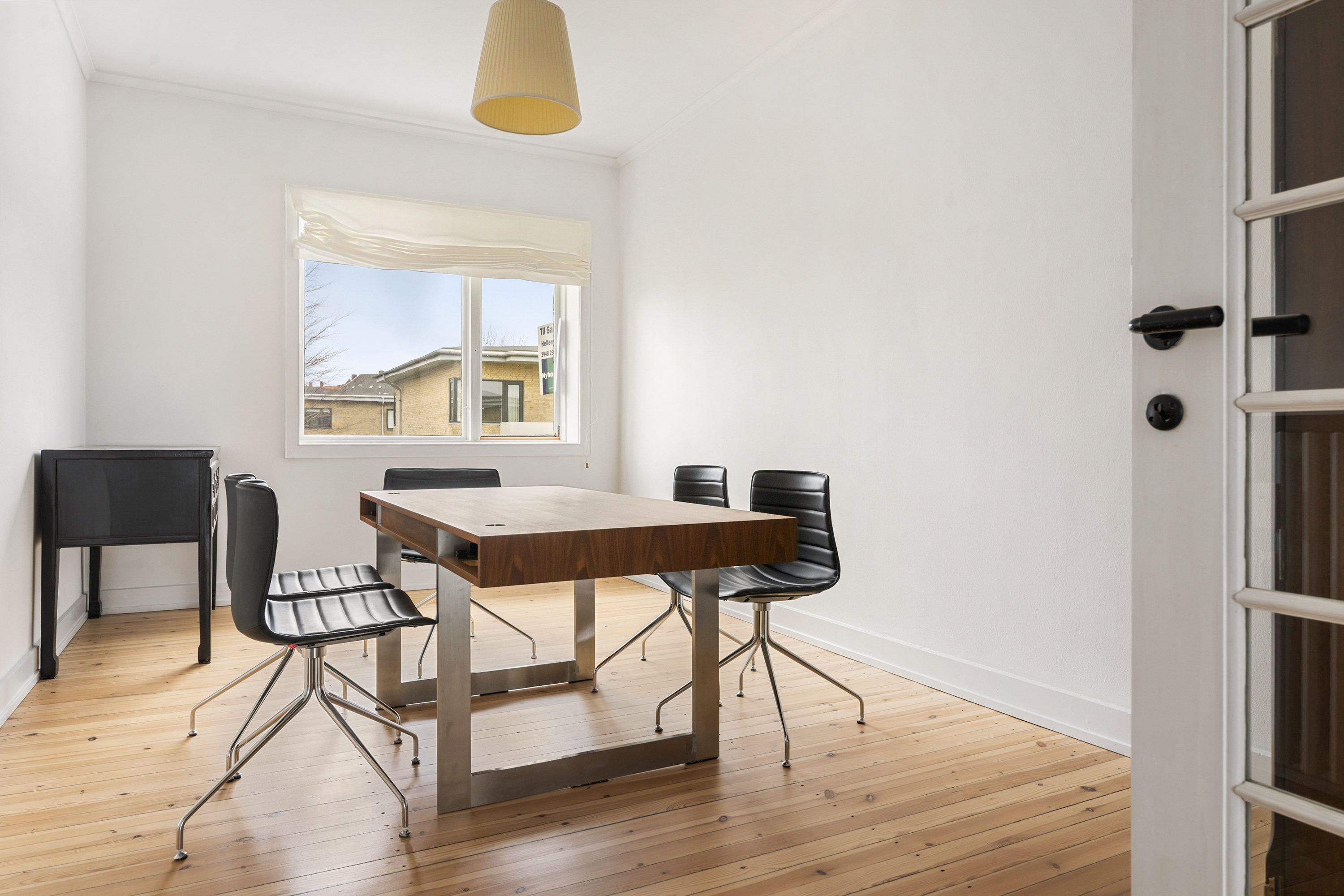 Fremhævet spisestue billede i fuldskærmstilstand. Billede af Blidahpark 33, 2. th., 2900 Hellerup