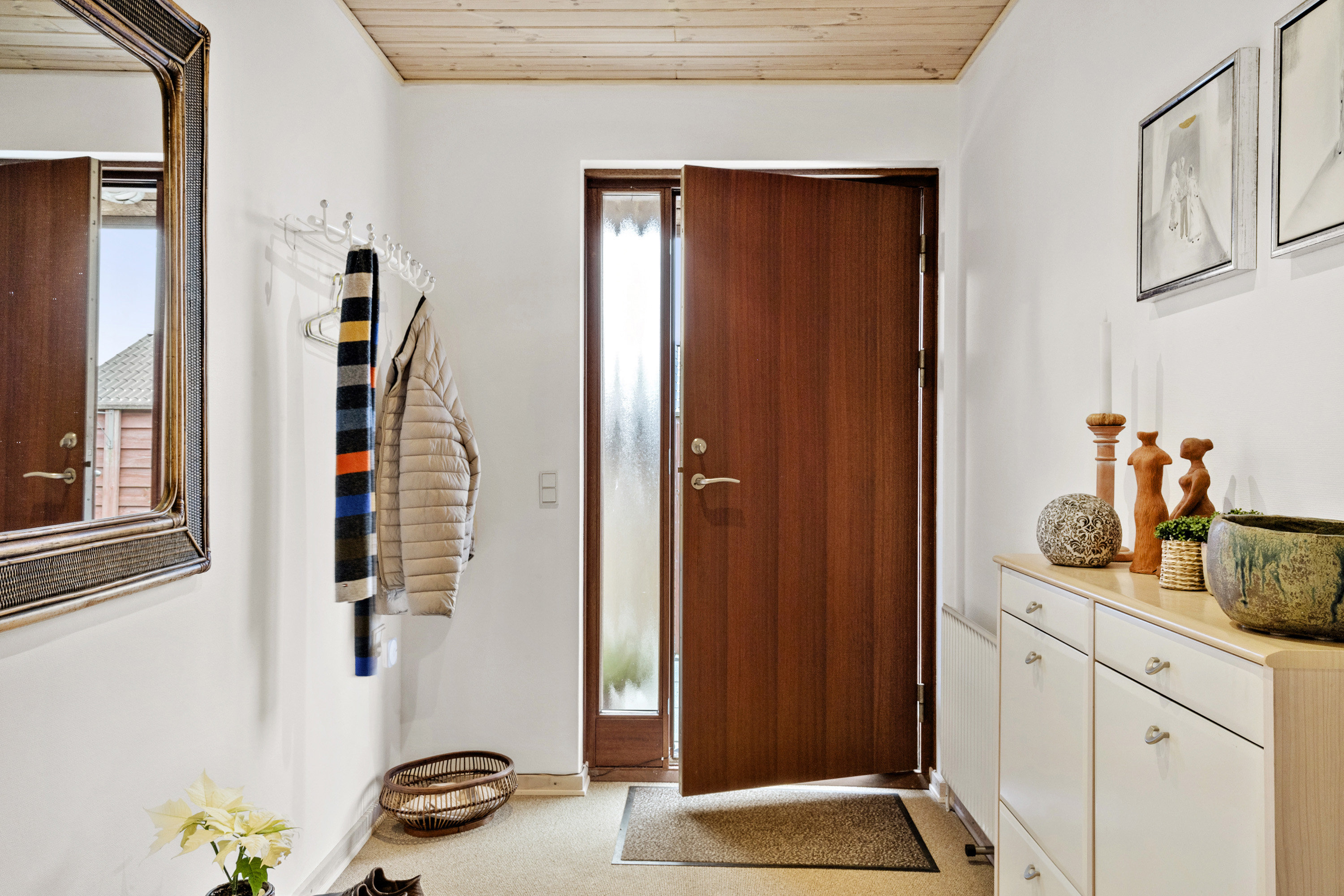 Fremhævet entré billede i fuldskærmstilstand. Billede af Hvedevænget 59, 8700 Horsens