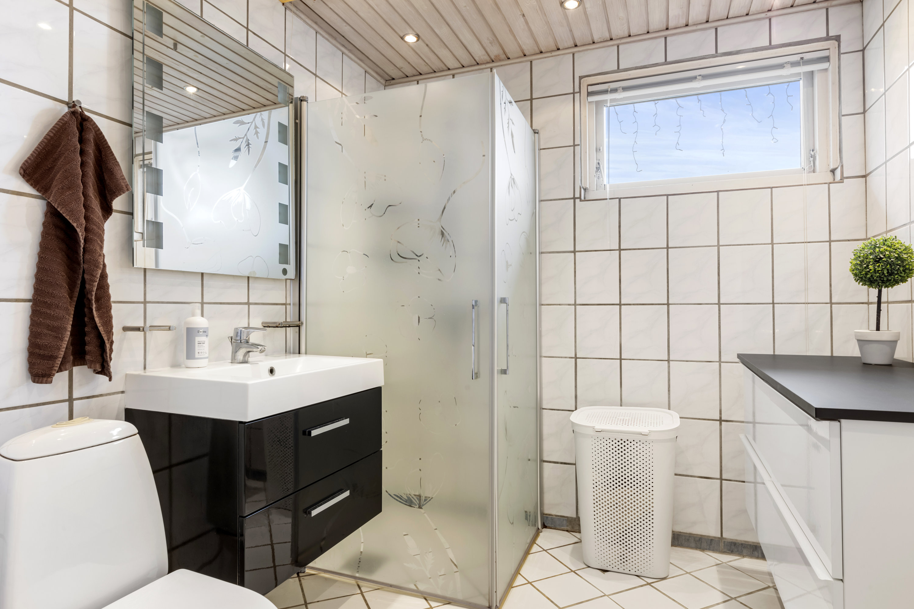 Fremhævet  billede i fuldskærmstilstand. Billede af Aladdinvej 18, 2770 Kastrup