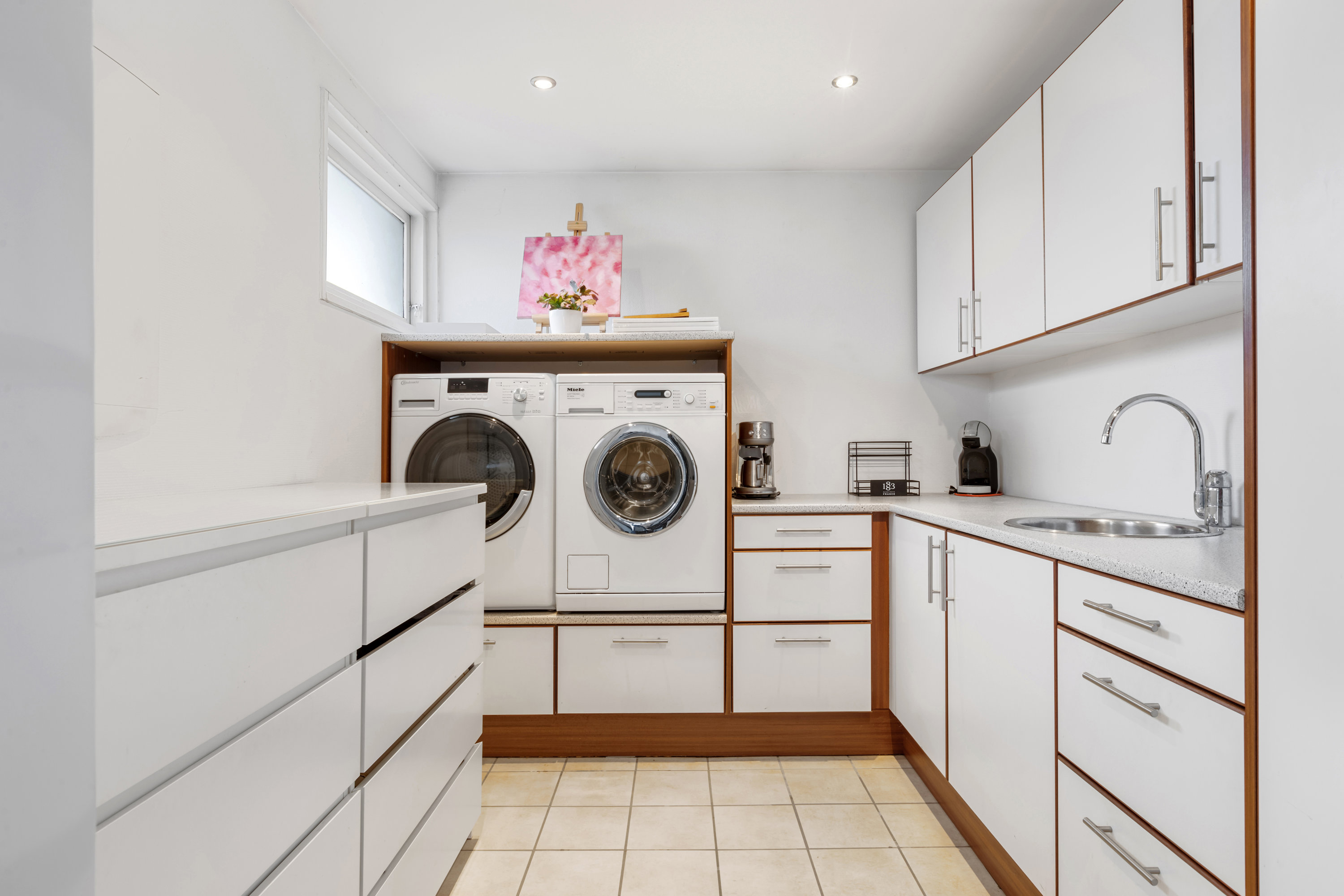 Fremhævet  billede i fuldskærmstilstand. Billede af Aladdinvej 18, 2770 Kastrup