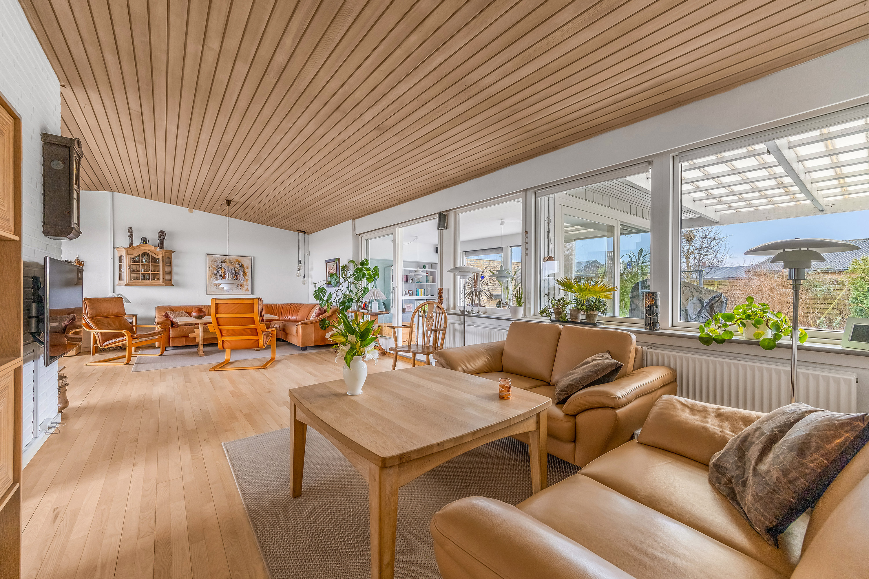 Fremhævet stue billede i fuldskærmstilstand. Billede af Linderupvej 7, 3600 Frederikssund