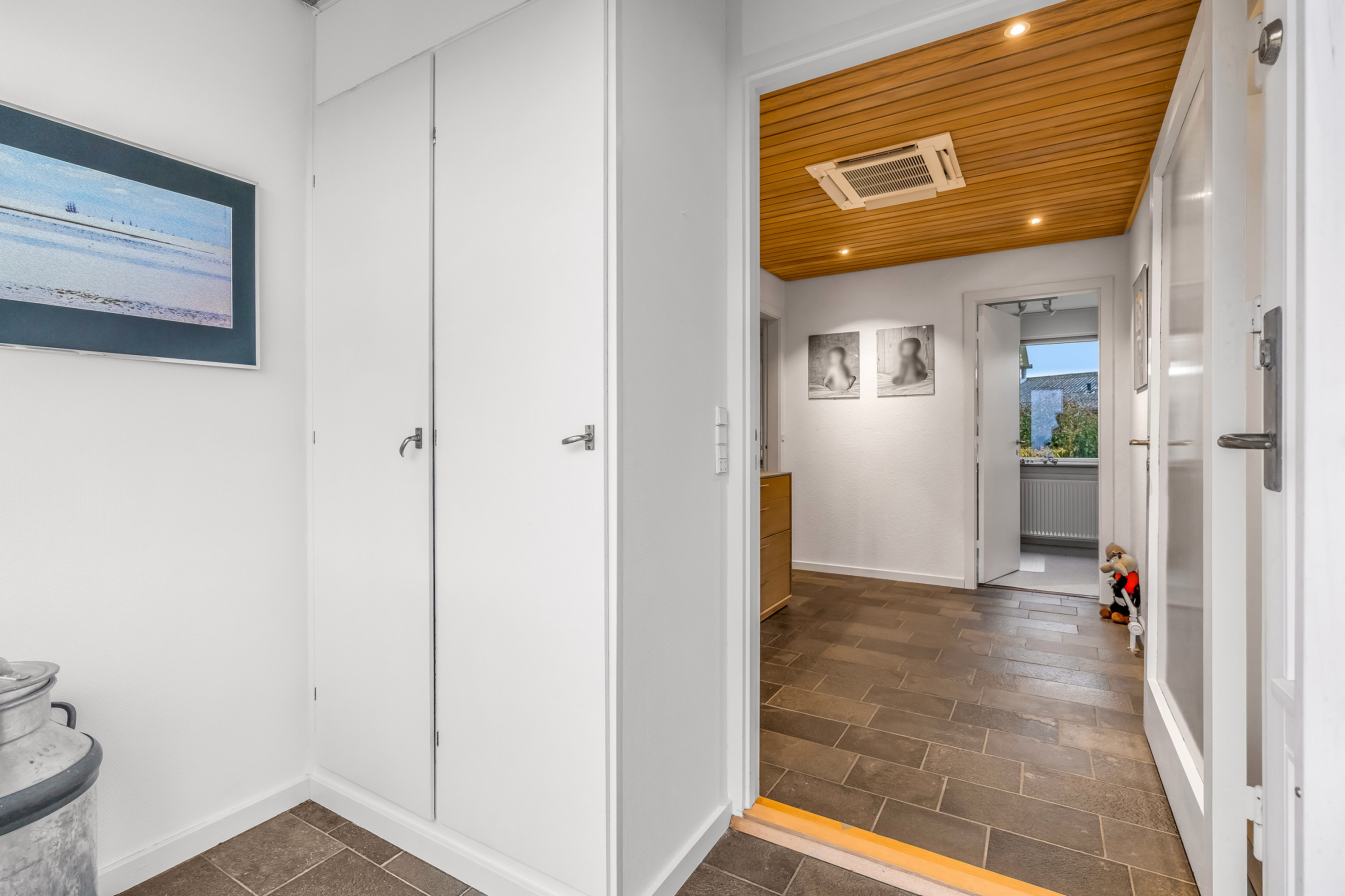 Fremhævet vindfang billede i fuldskærmstilstand. Billede af Linderupvej 7, 3600 Frederikssund