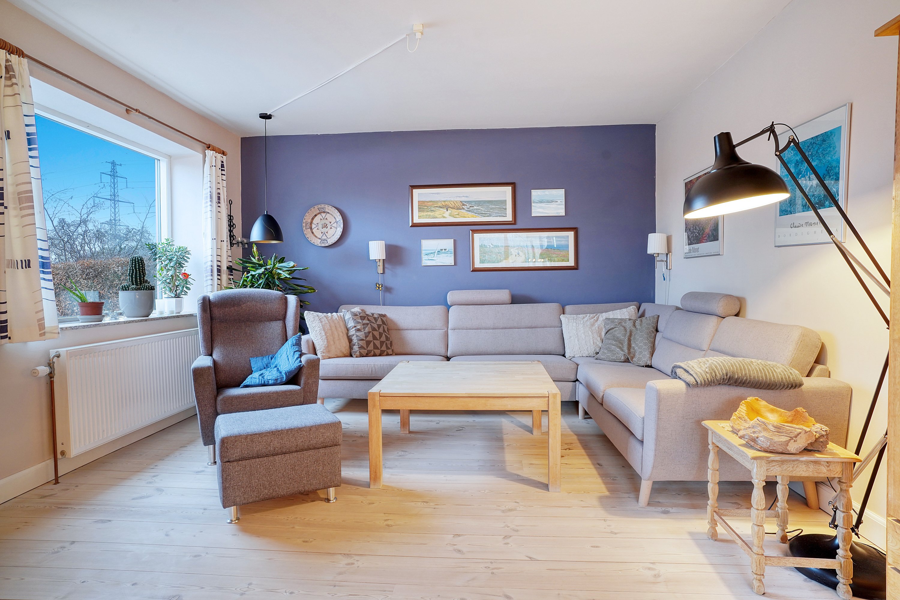 Fremhævet stue billede i fuldskærmstilstand. Billede af Frederiksborgvej 170, 3450 Allerød