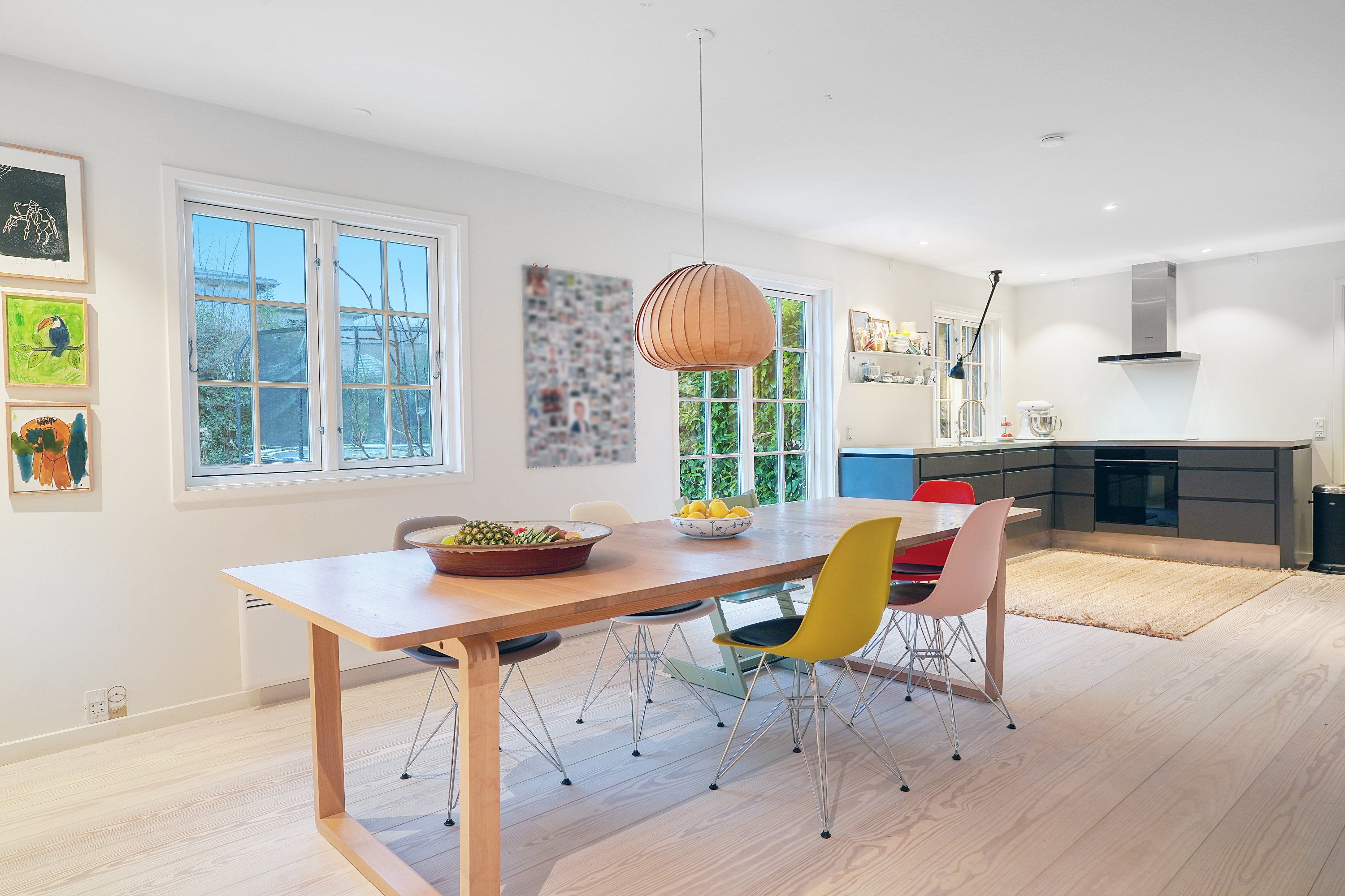 Fremhævet spisestue billede i fuldskærmstilstand. Billede af Humlebæk Strandvej 147, 3050 Humlebæk