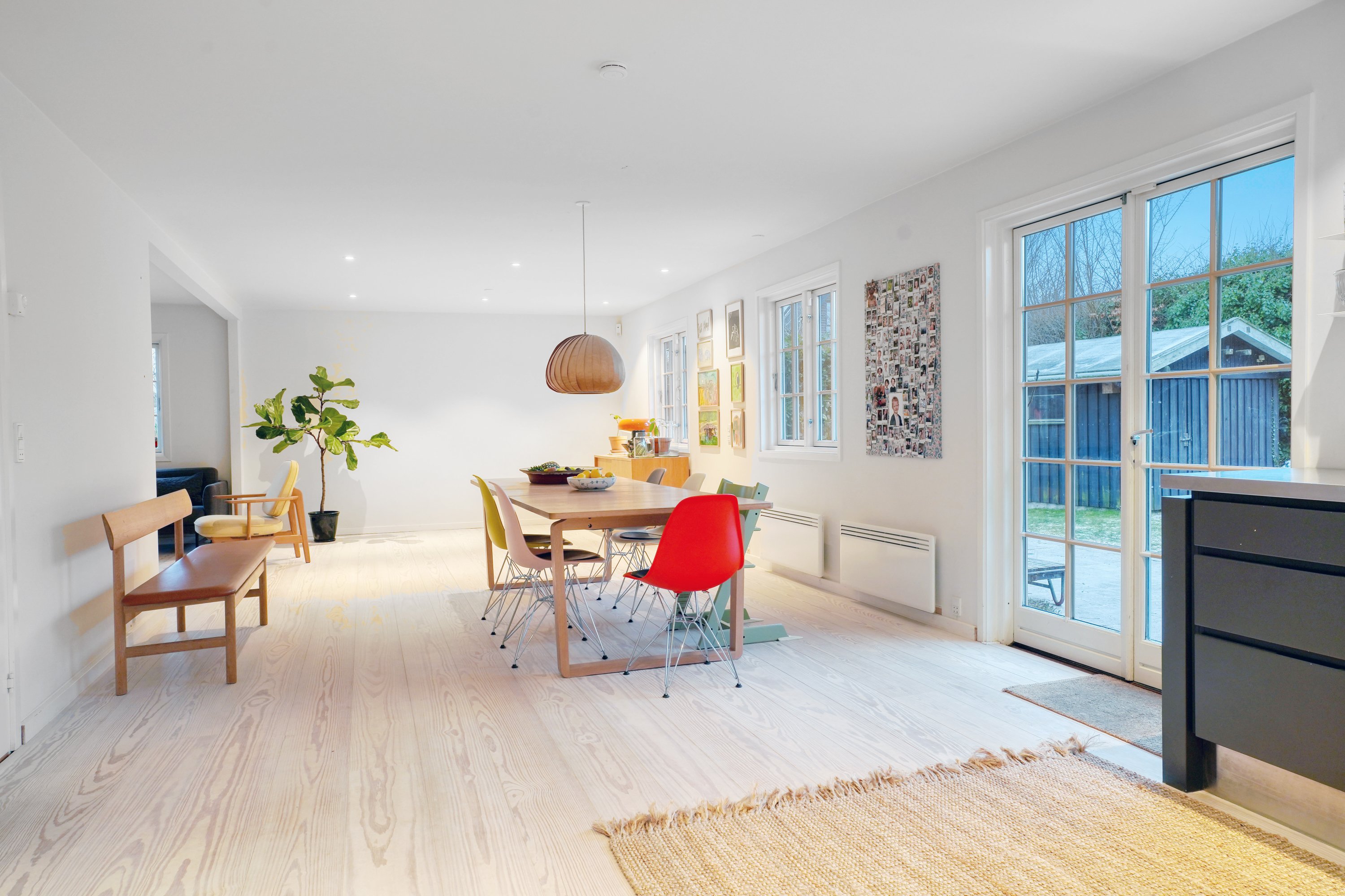 Fremhævet spisestue billede i fuldskærmstilstand. Billede af Humlebæk Strandvej 147, 3050 Humlebæk