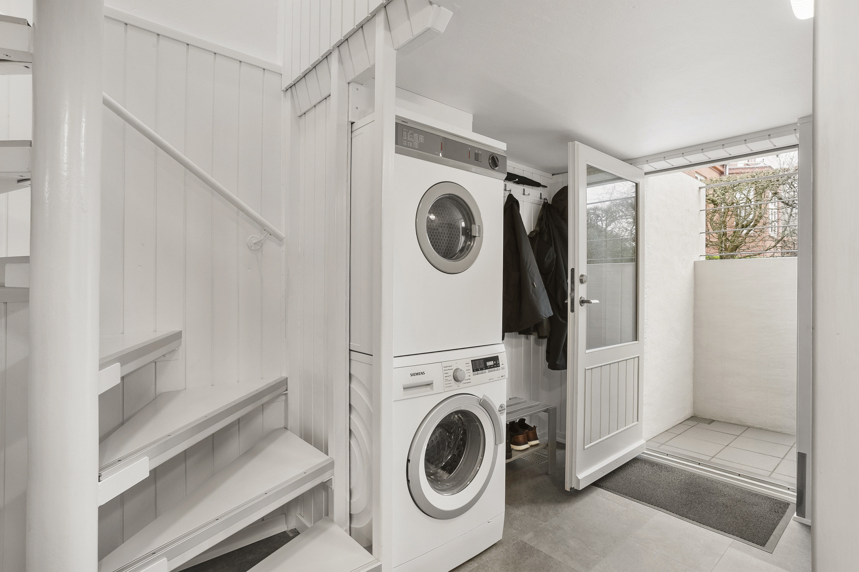 Fremhævet kælder billede i fuldskærmstilstand. Billede af Vester Alle 17, 6600 Vejen