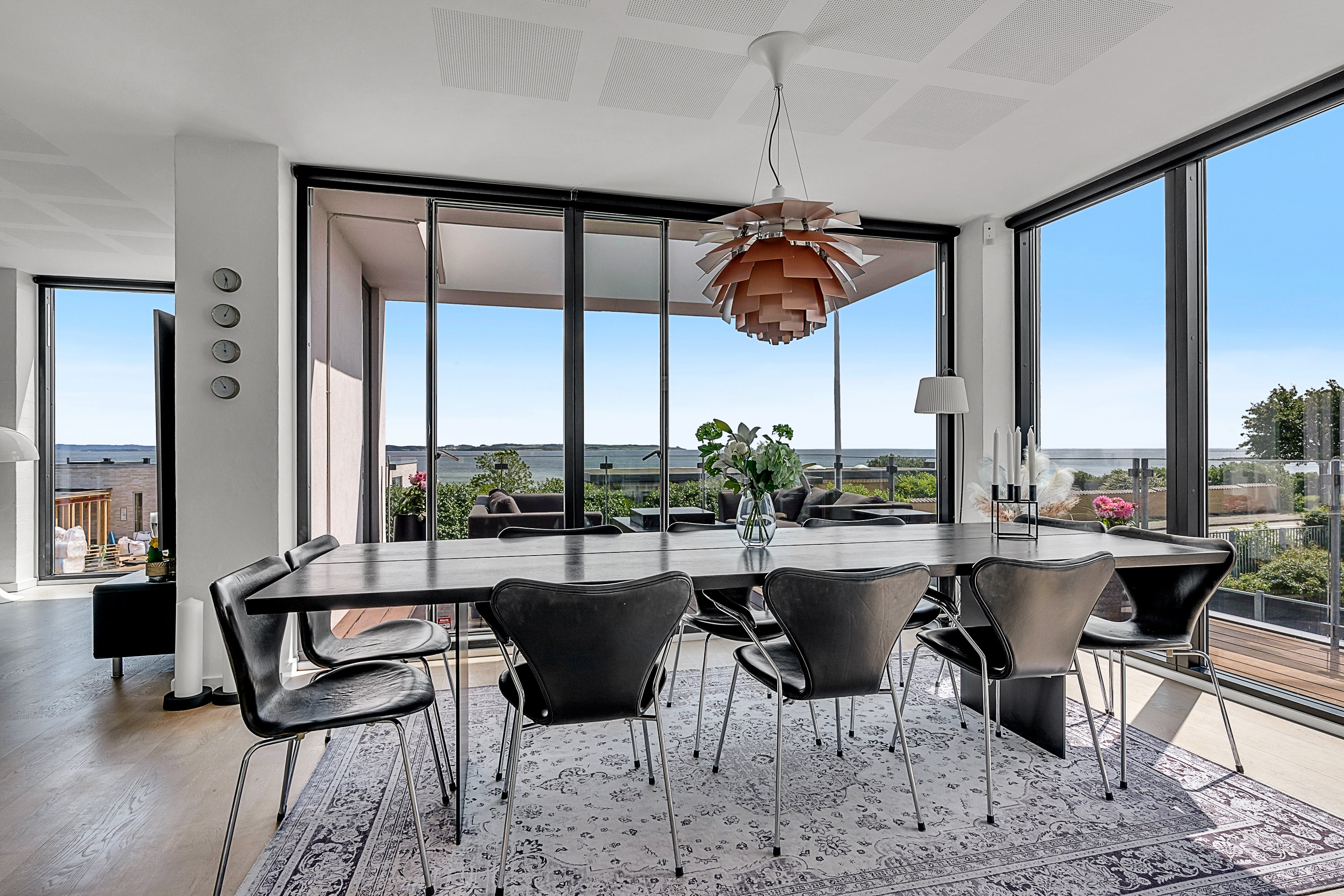 Fremhævet  billede i fuldskærmstilstand. Billede af Egå Strandvej 105, 8250 Egå