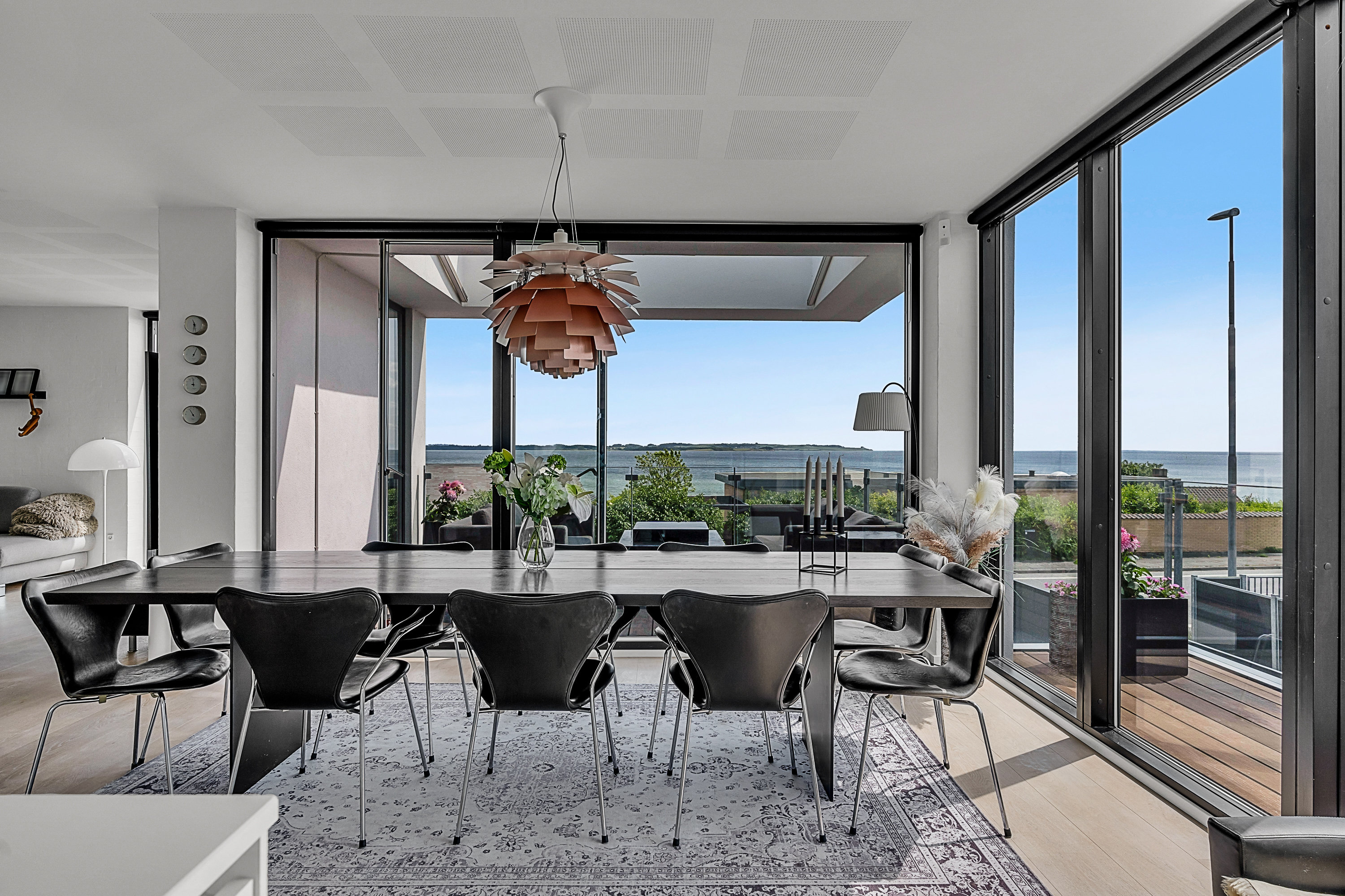 Fremhævet  billede i fuldskærmstilstand. Billede af Egå Strandvej 105, 8250 Egå