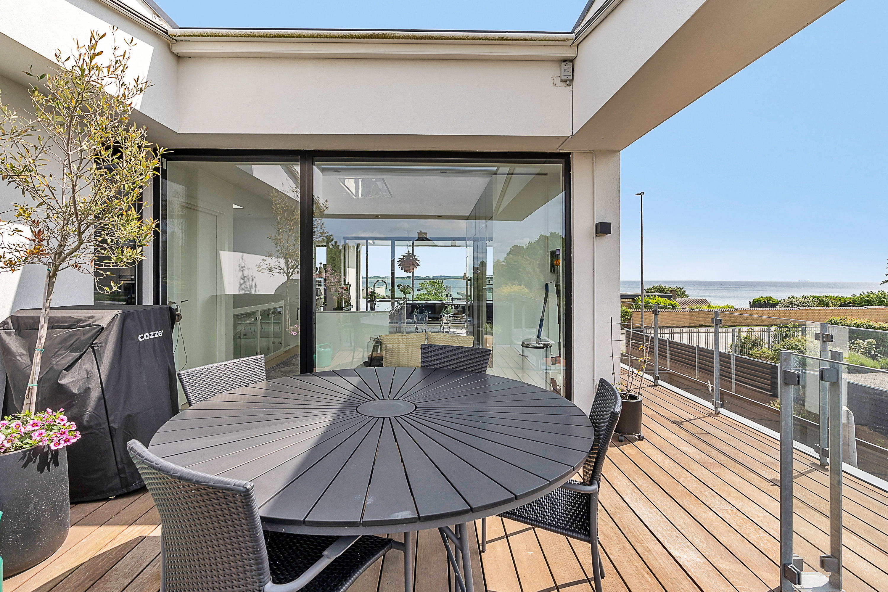 Fremhævet  billede i fuldskærmstilstand. Billede af Egå Strandvej 105, 8250 Egå