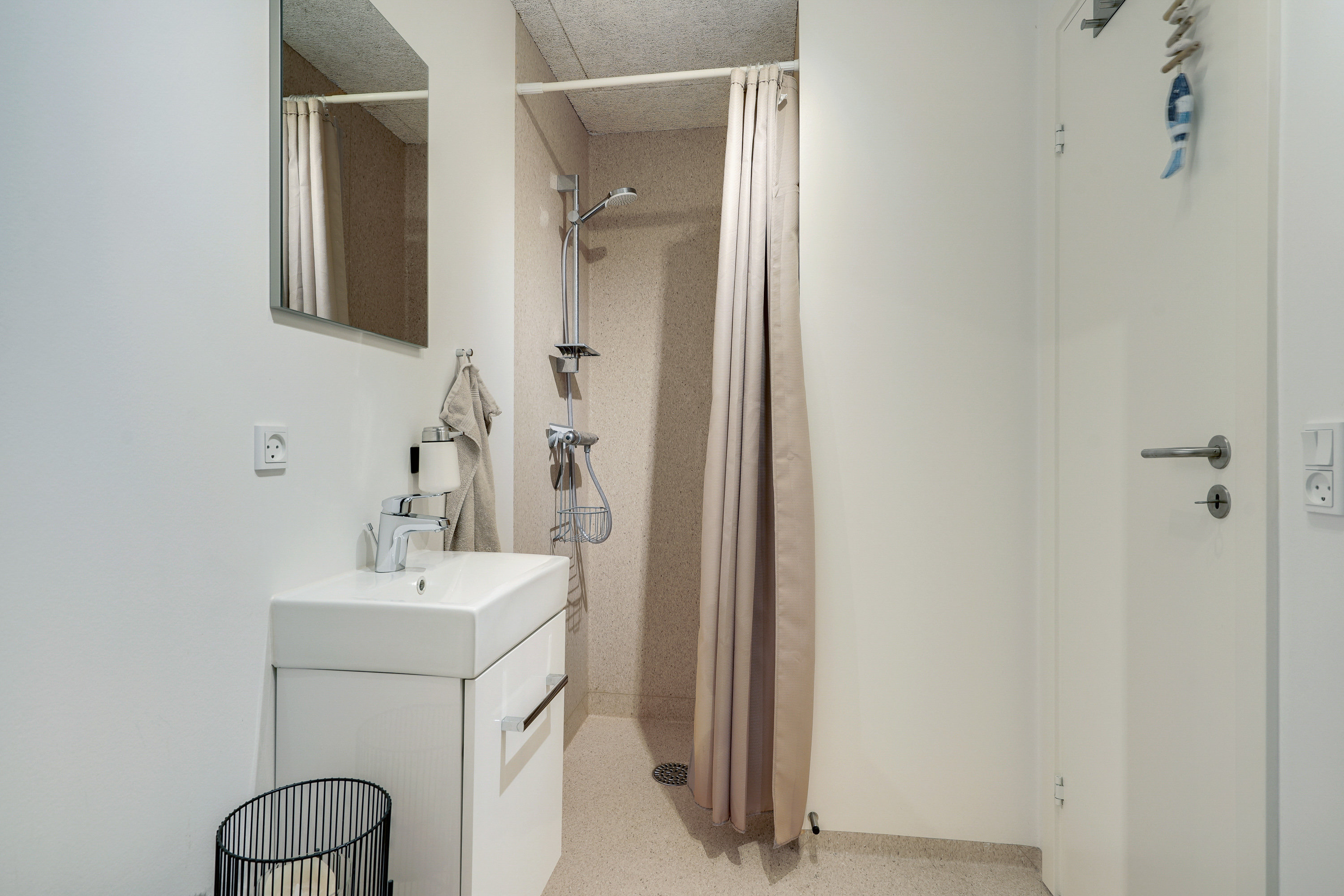 Fremhævet  billede i fuldskærmstilstand. Billede af Egå Strandvej 105, 8250 Egå