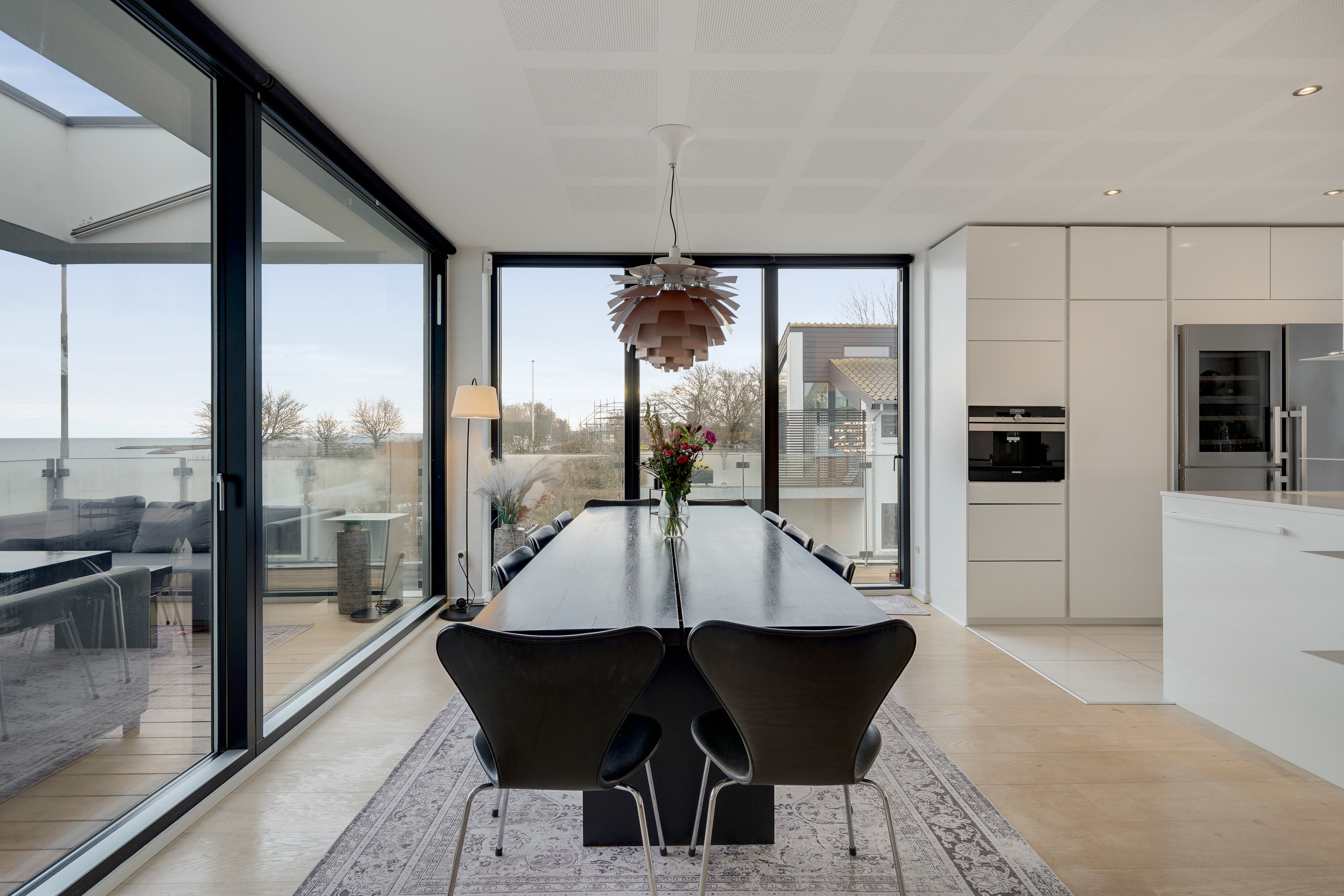 Fremhævet  billede i fuldskærmstilstand. Billede af Egå Strandvej 105, 8250 Egå