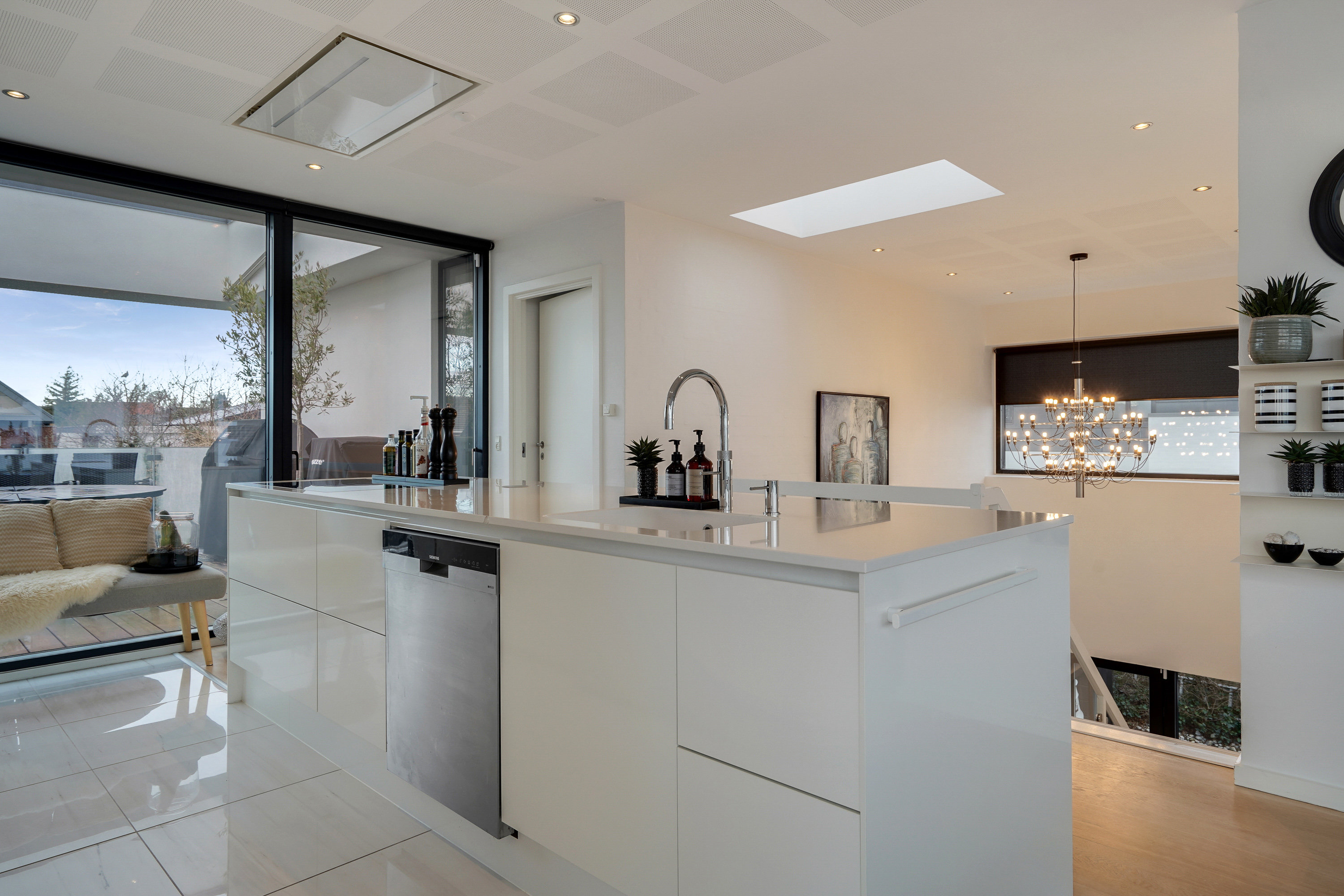 Fremhævet  billede i fuldskærmstilstand. Billede af Egå Strandvej 105, 8250 Egå