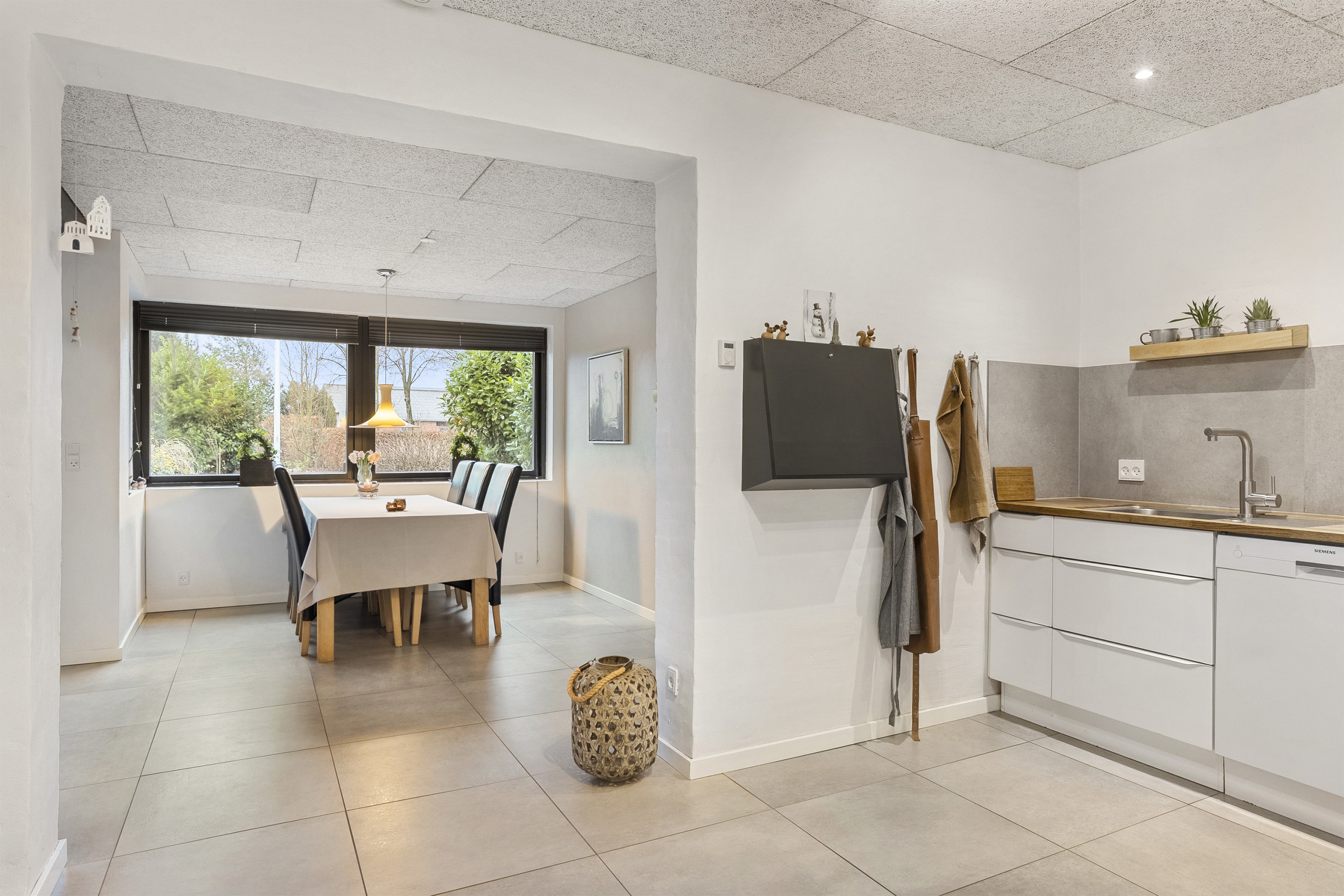 Fremhævet køkken billede i fuldskærmstilstand. Billede af Vejenvej 14, Askov, 6600 Vejen