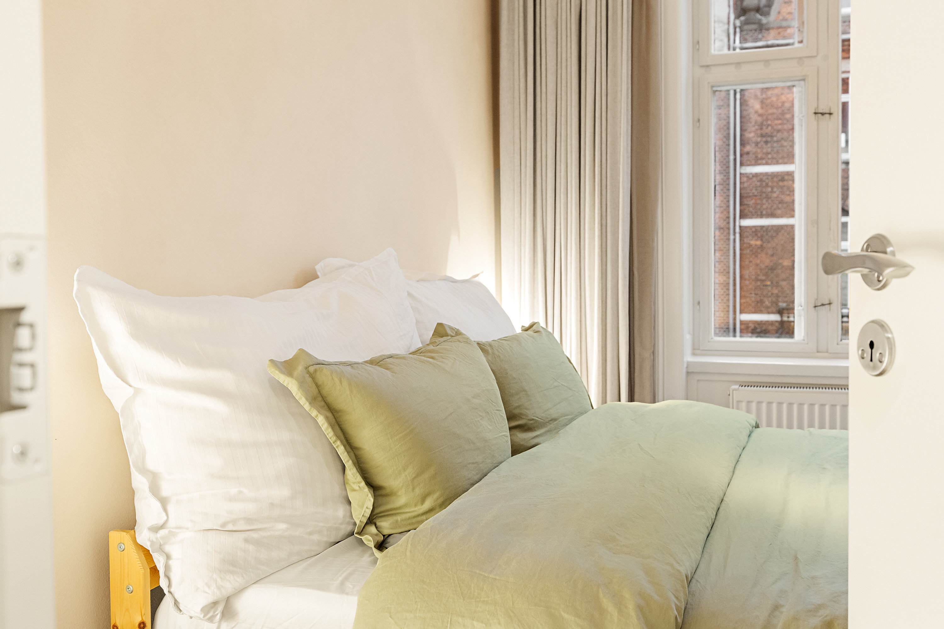 Fremhævet soveværelse billede i fuldskærmstilstand. Billede af Nørrebrogade 205, 2. th., 2200 København N