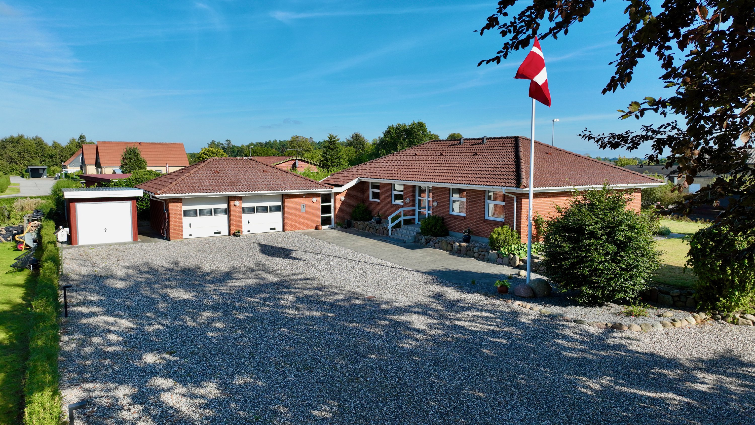 Fremhævet  billede i fuldskærmstilstand. Billede af Østergade 89, 9560 Hadsund