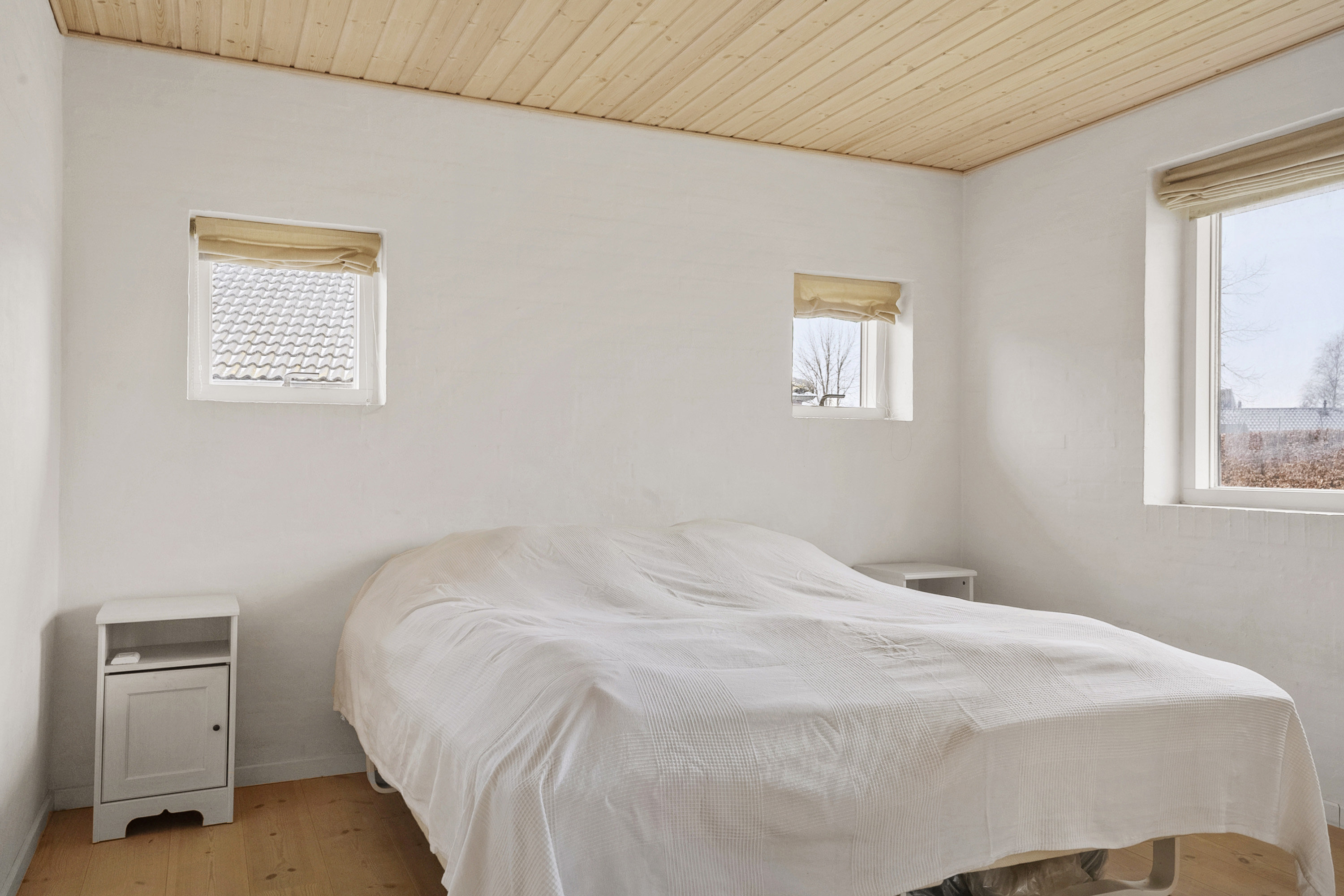 Fremhævet soveværelse billede i fuldskærmstilstand. Billede af Linde Alle 20, Ølsted, 8723 Løsning